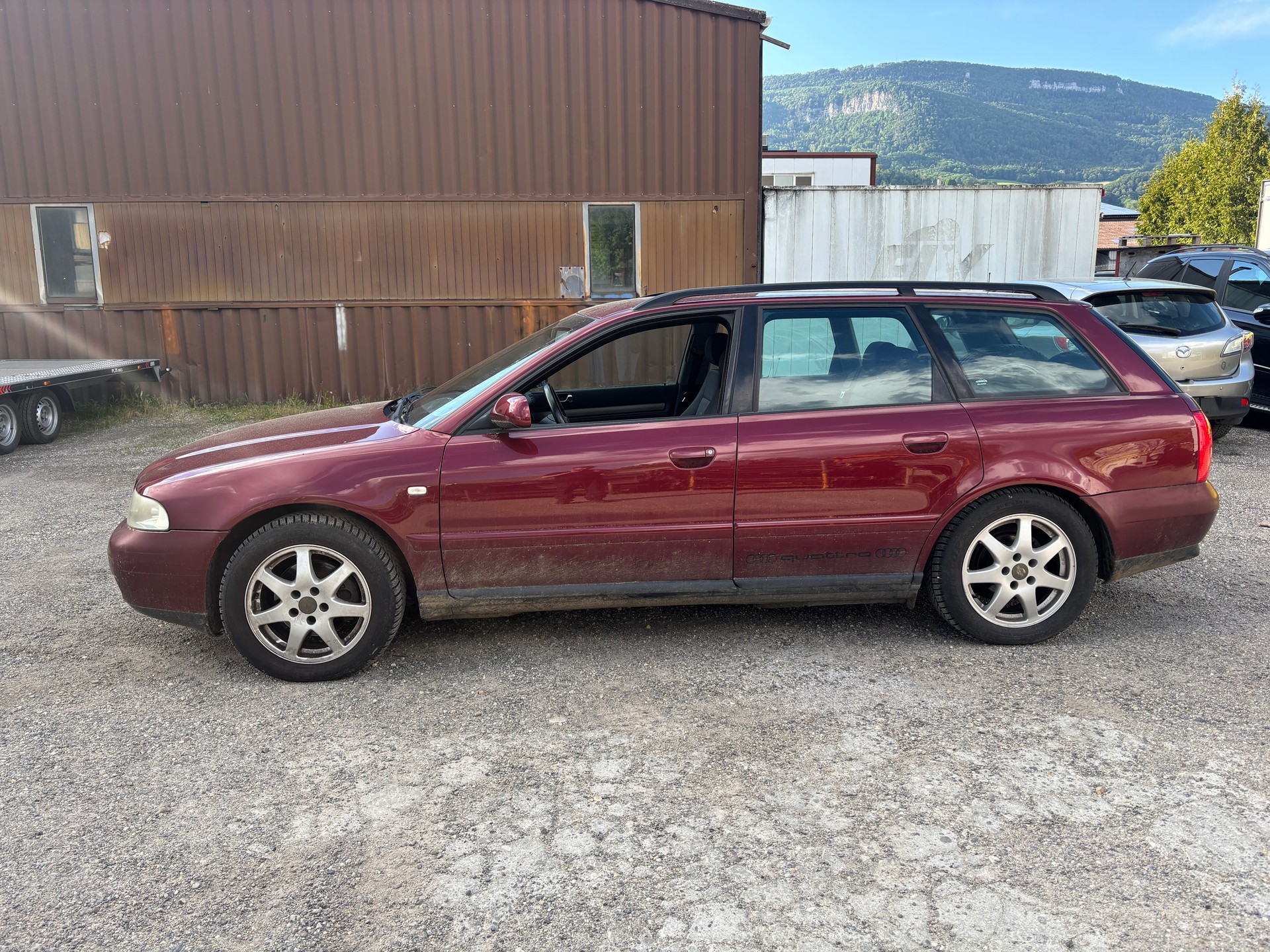 AUDI A4 Avant 2.4 quattro Ambiente-image-1