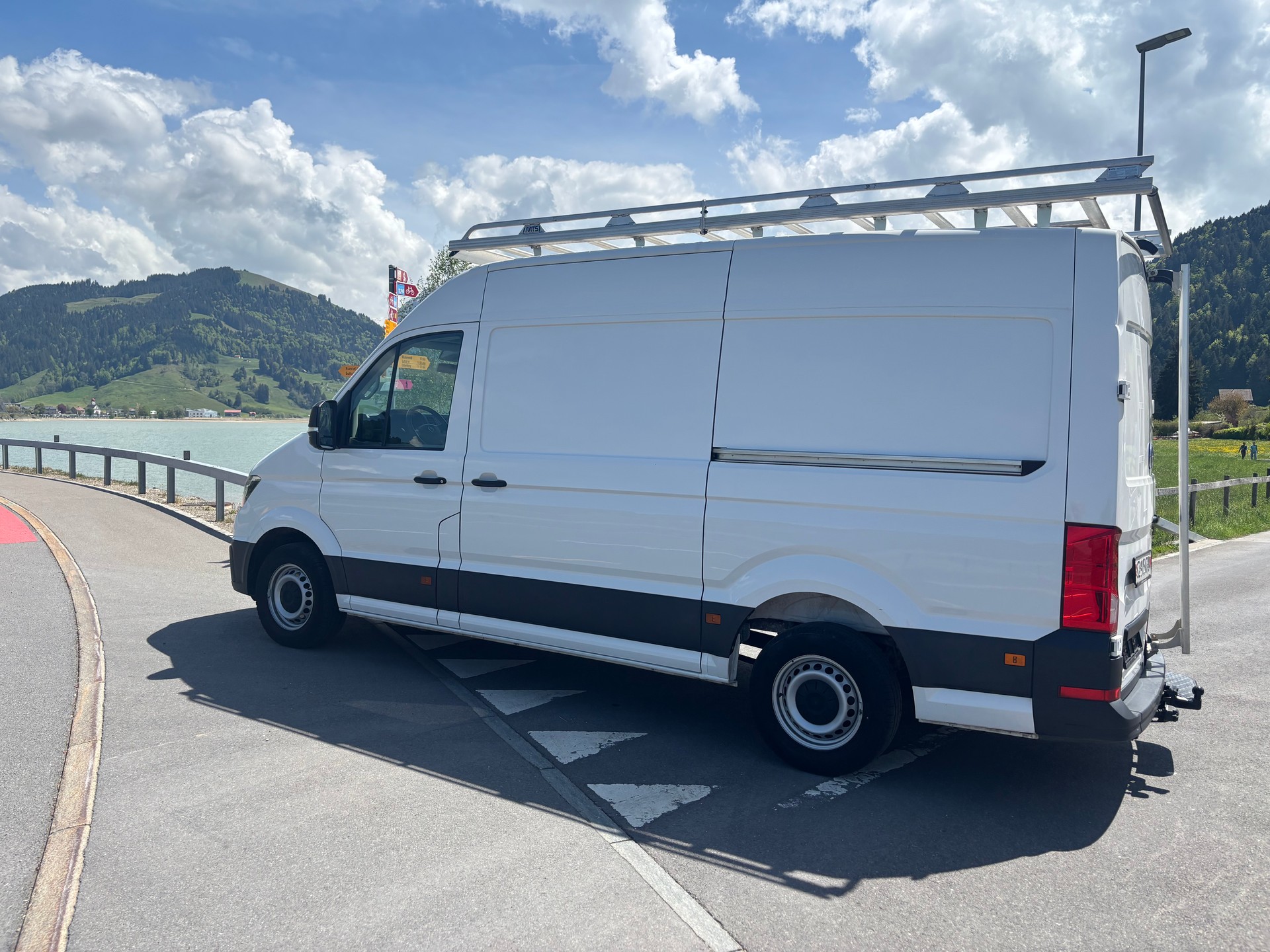 VW Crafter 35 2.0 BiTDI L4 4Motion-image-3