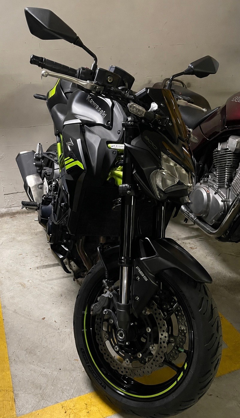 KAWASAKI Z 900-image-1