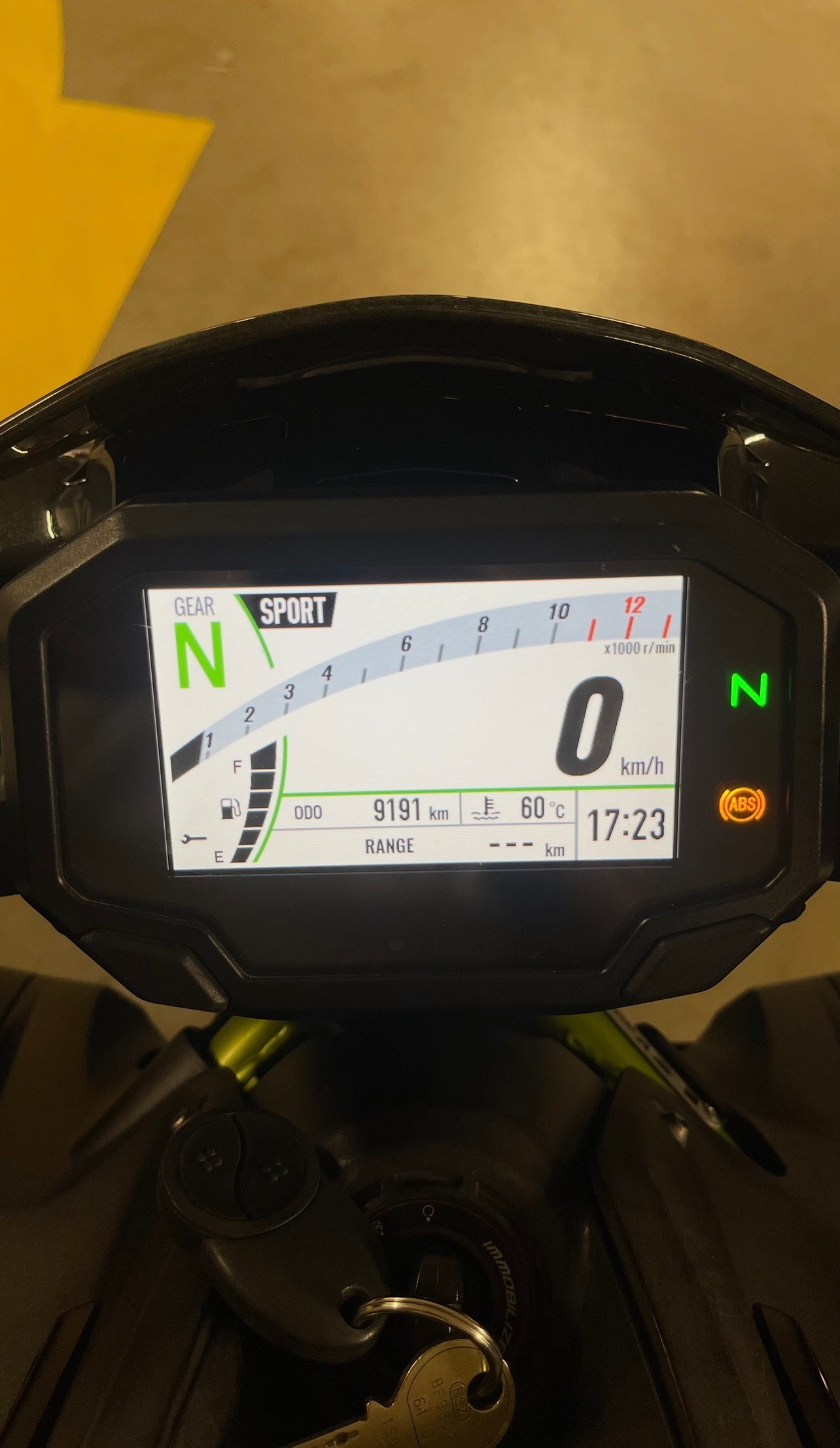 KAWASAKI Z 900-image-5