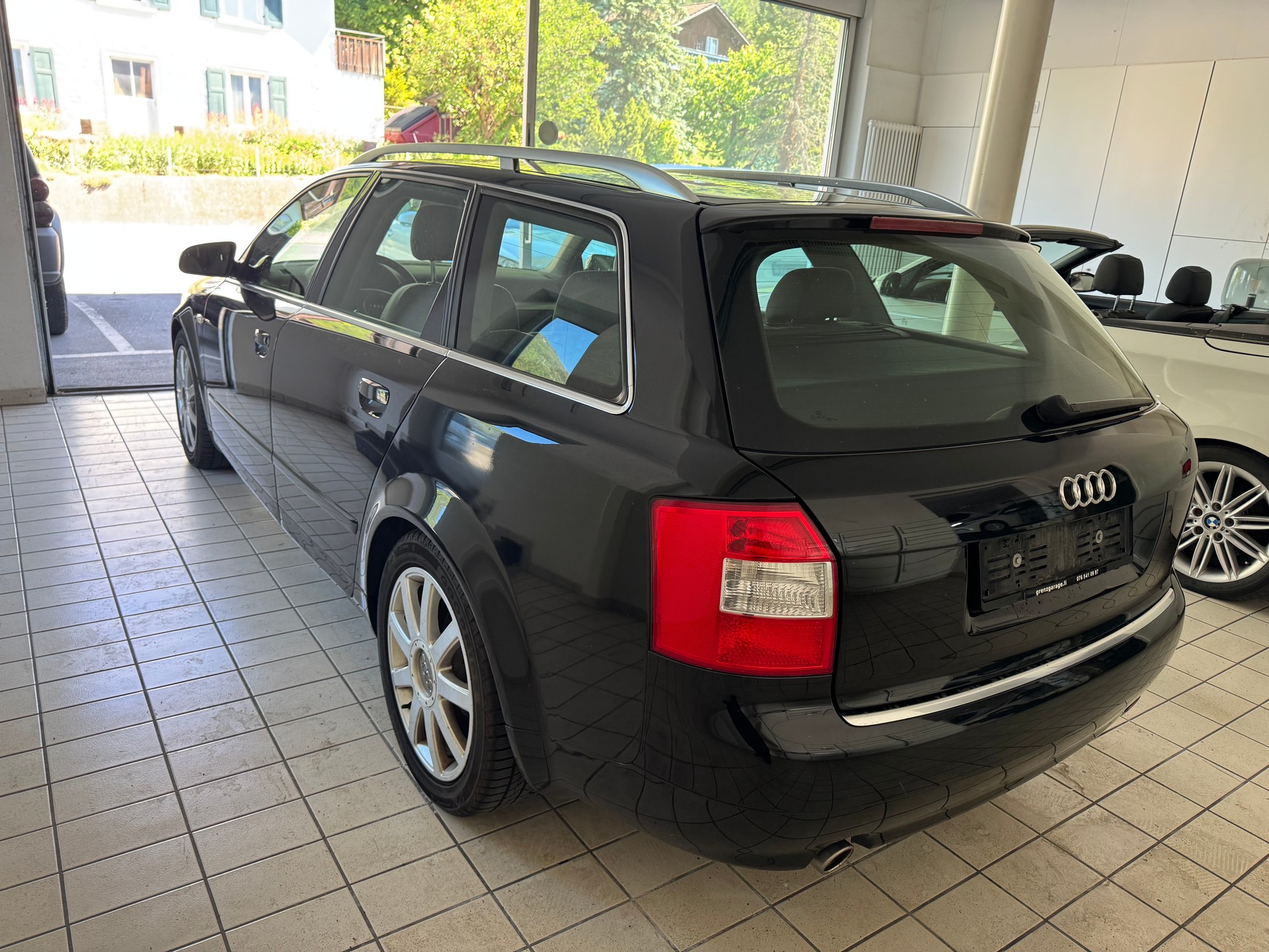 AUDI A4 Avant 1.8 T quattro-image-6