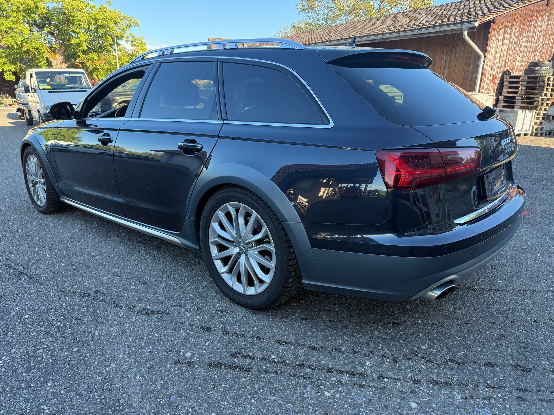 AUDI A6 allroad 3.0 TDI V6 quattro S-tronic-image-5