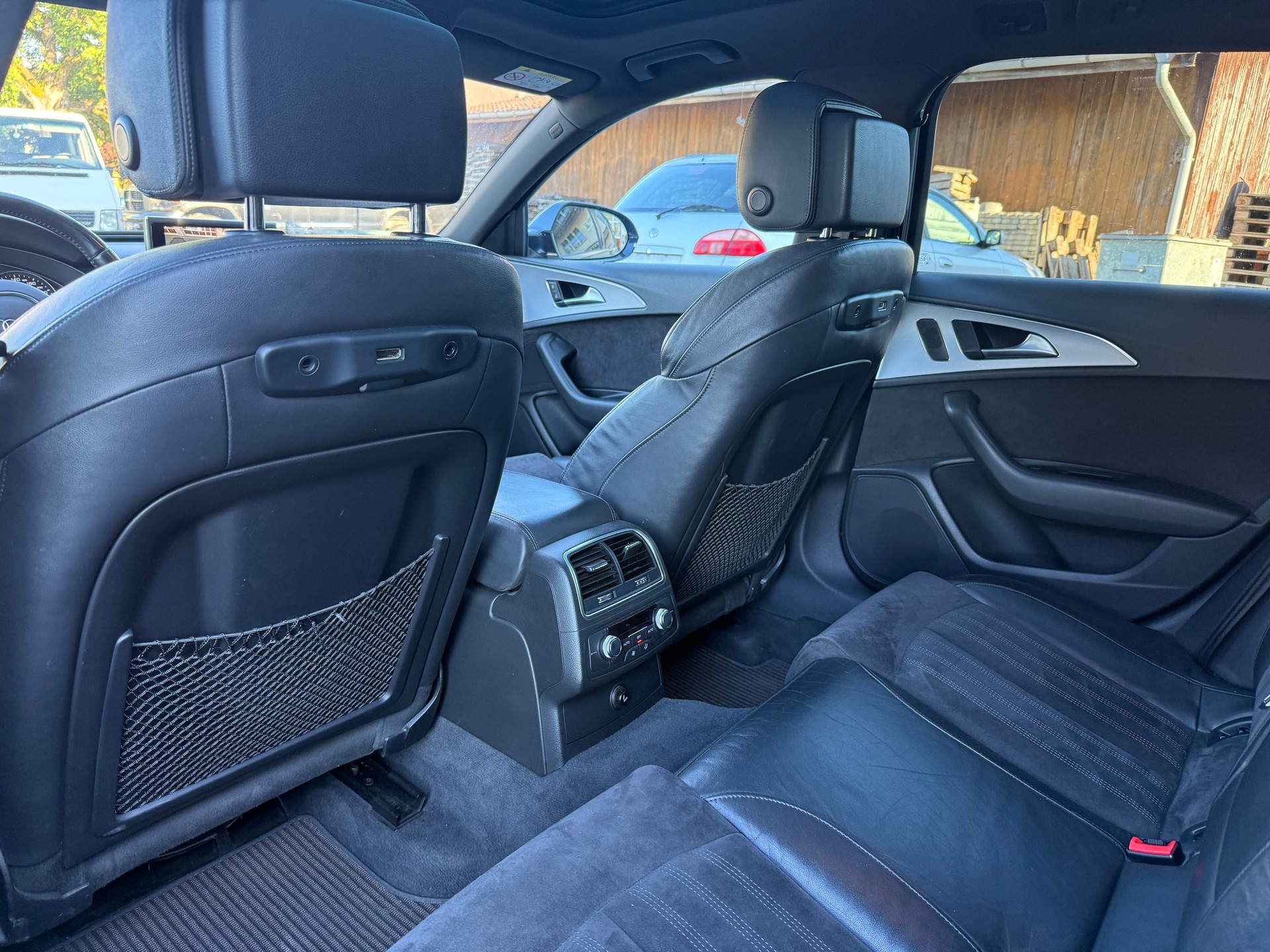 AUDI A6 allroad 3.0 TDI V6 quattro S-tronic-image-11
