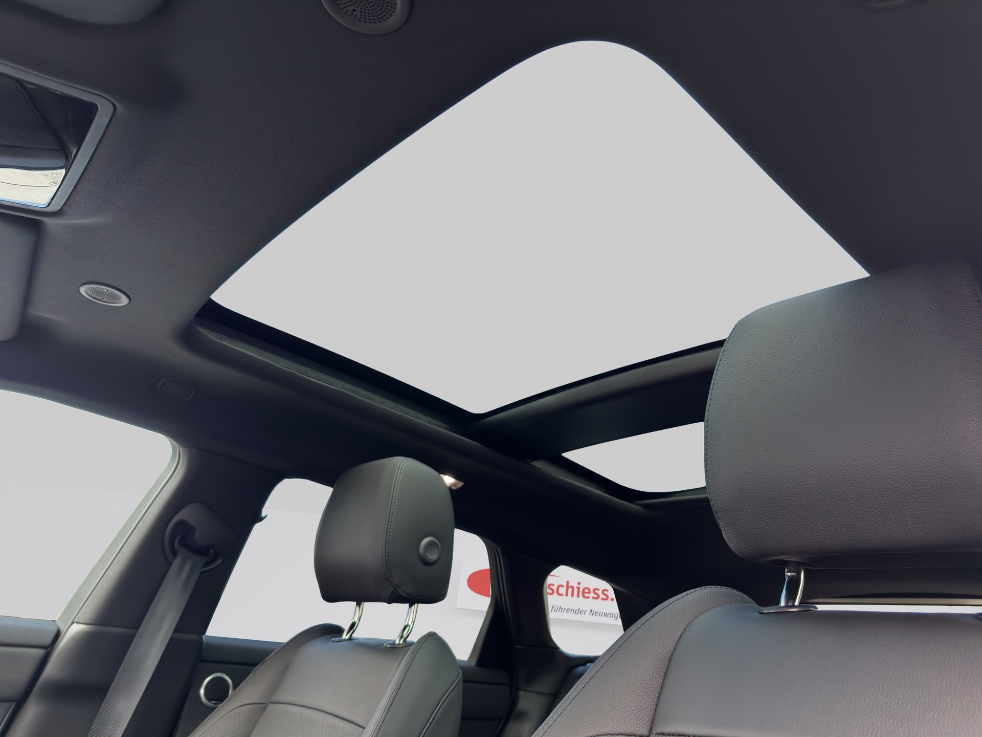 LAND ROVER Range Rover Evoque P 270e Dynamic SE Black AT9-image-16