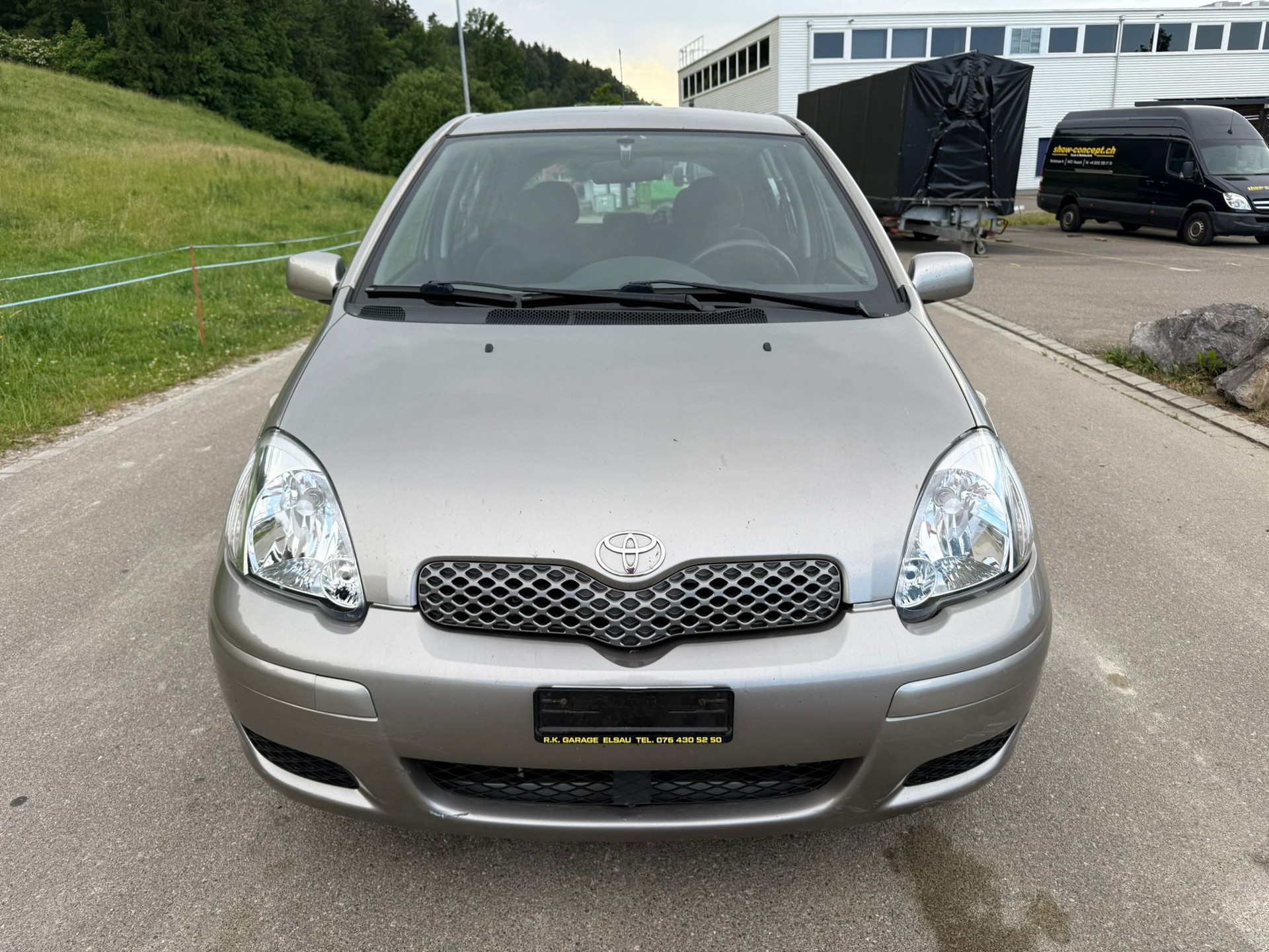 TOYOTA Yaris 1.3 Linea Sol-image-2