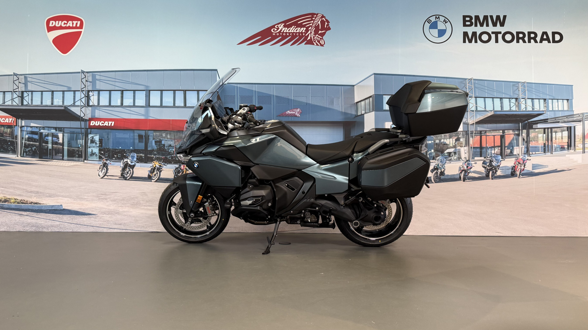 BMW R 1300 RT *Prime 1500CHF inclus* Leasing dès 2.9%-showroom-element-3