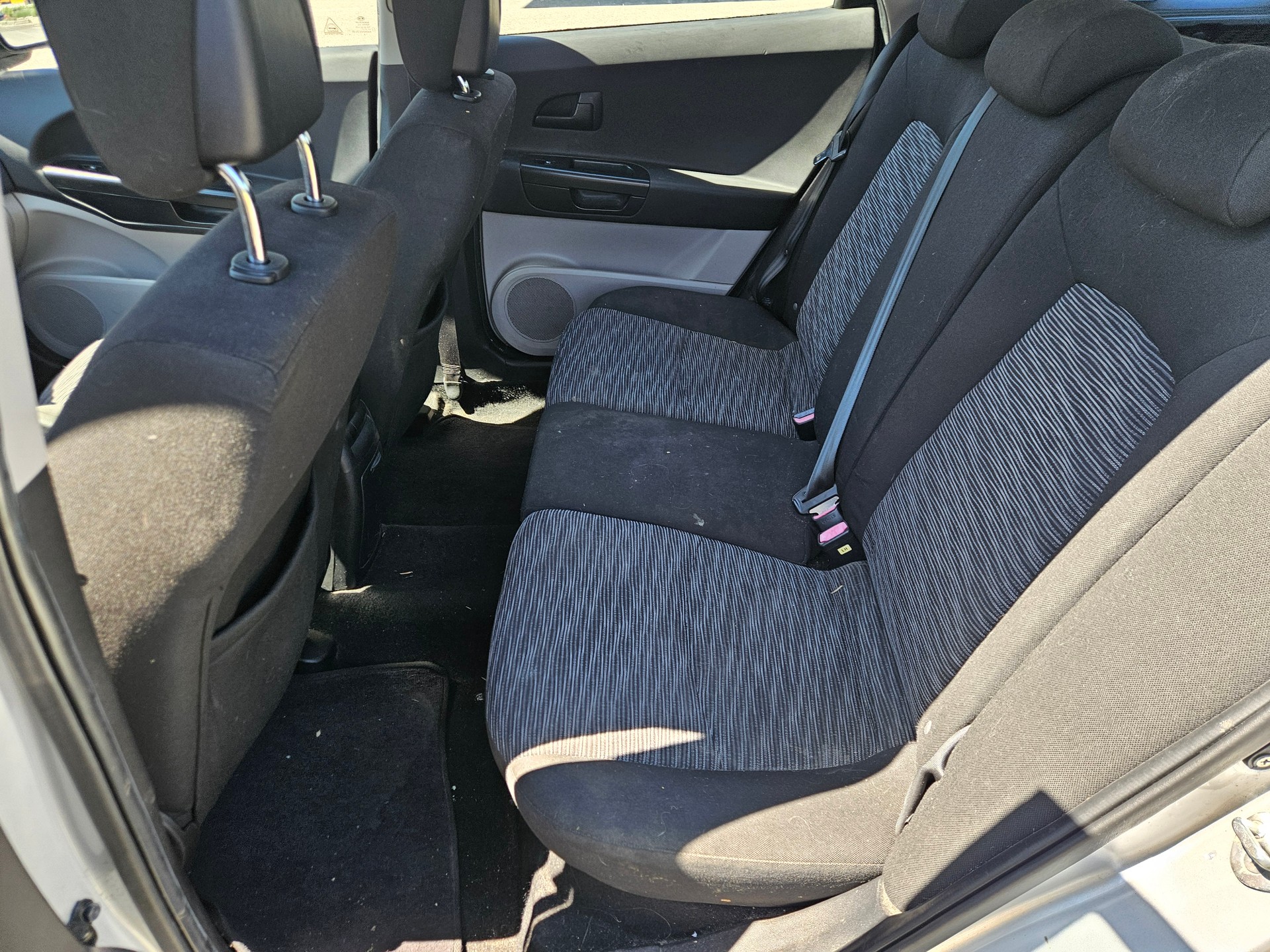 KIA Cee'd Sporty Wagon 1.6 16V Trend-image-9