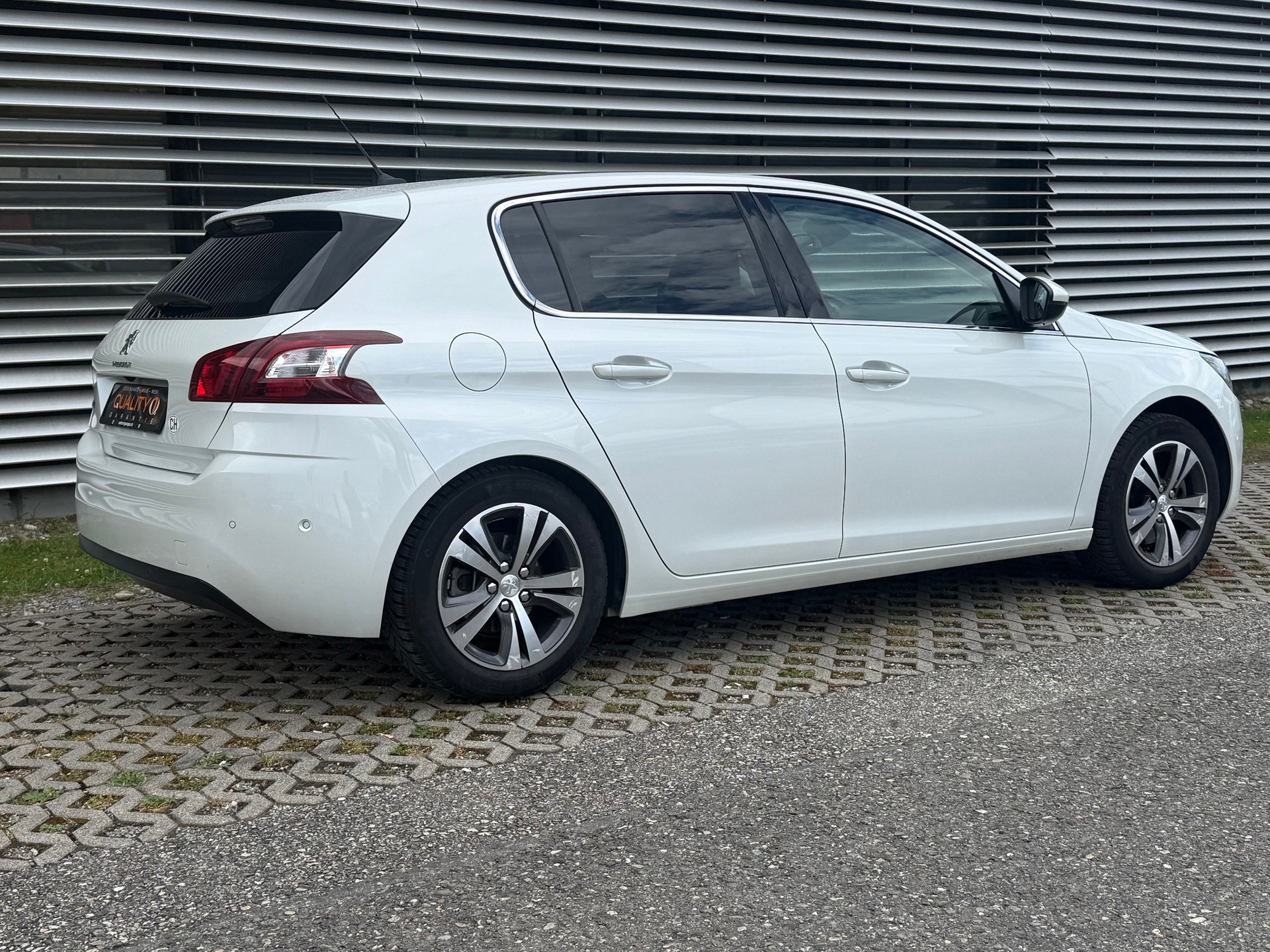PEUGEOT 308 1.6 THP Féline-image-5