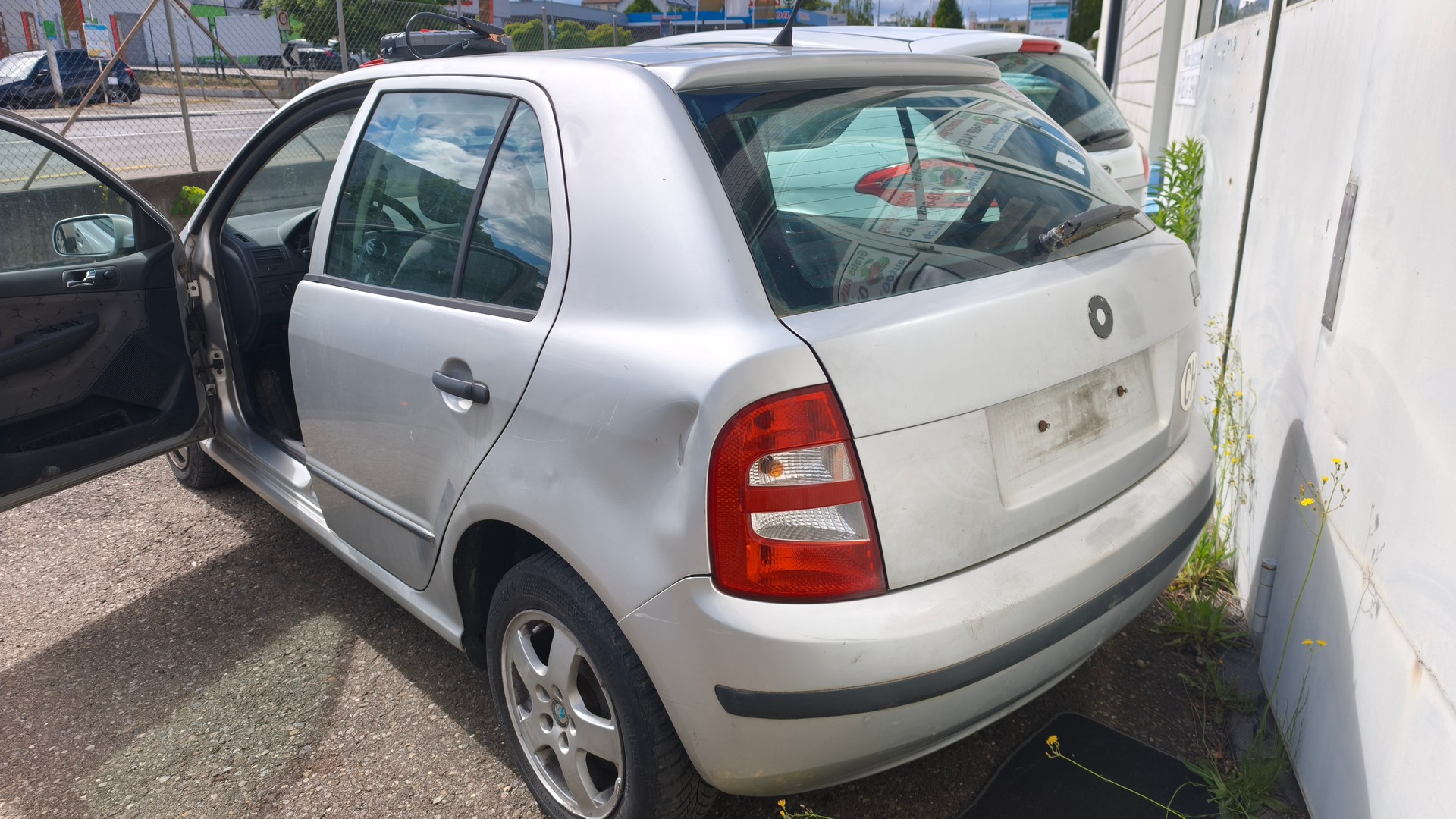 SKODA Fabia 1.4 16V Elegance-image-4