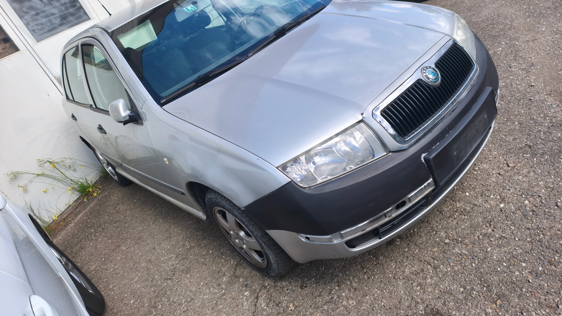 SKODA Fabia 1.4 16V Elegance-image-3