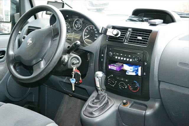 PEUGEOT ExpertTepee 2.0HDi Active-image-2