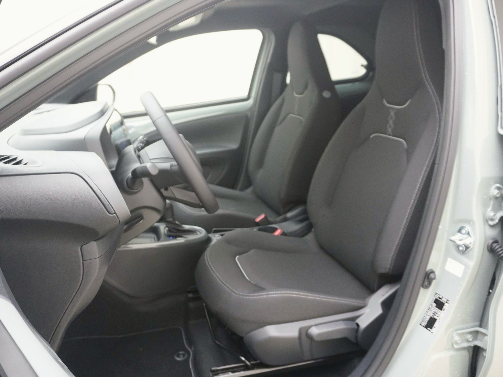 TOYOTA Aygo X 1.5 VVT-i HSD Trend-image-12