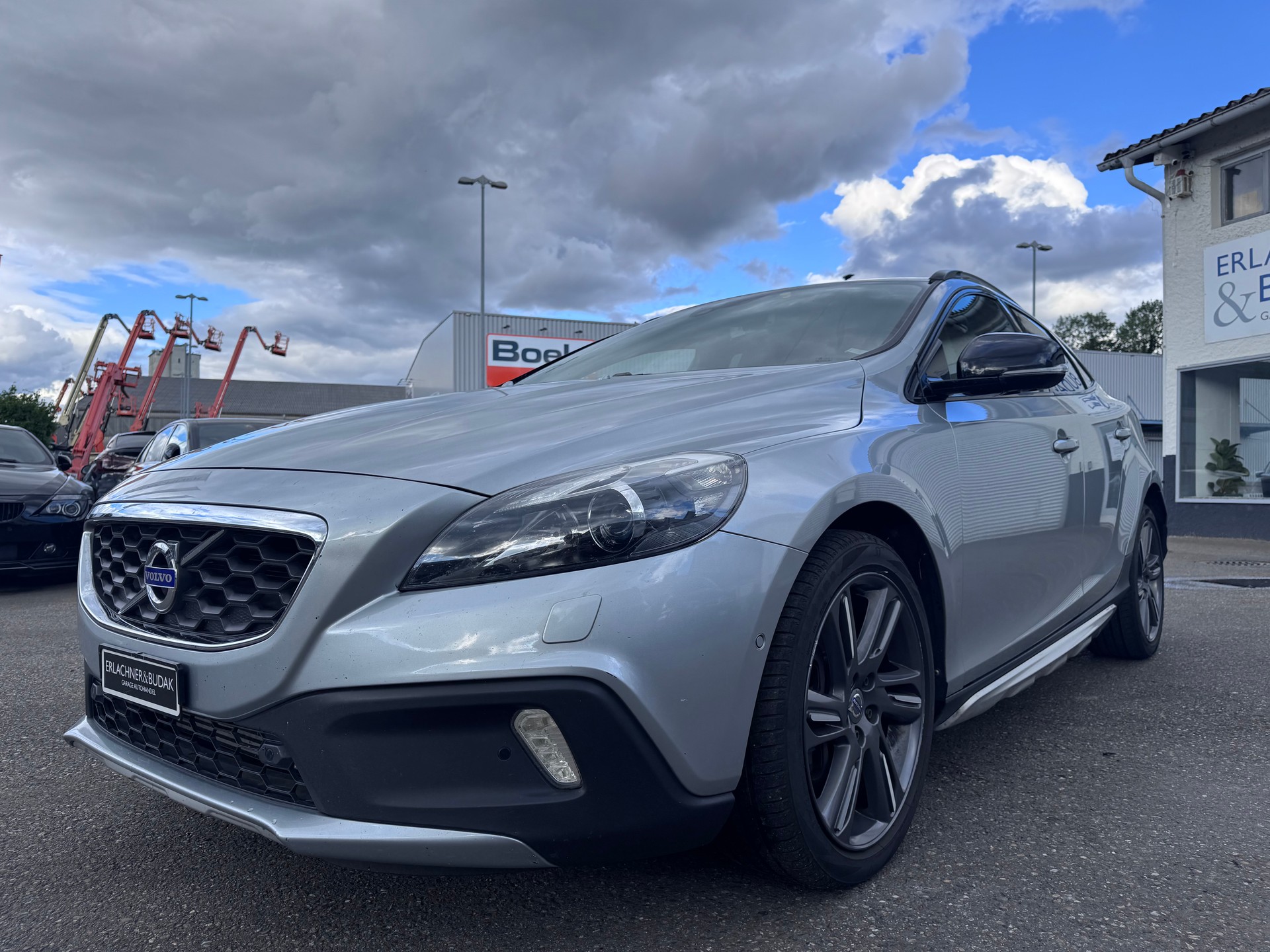 VOLVO V40 Cross Country T5 AWD Summum Geartronic-image-1