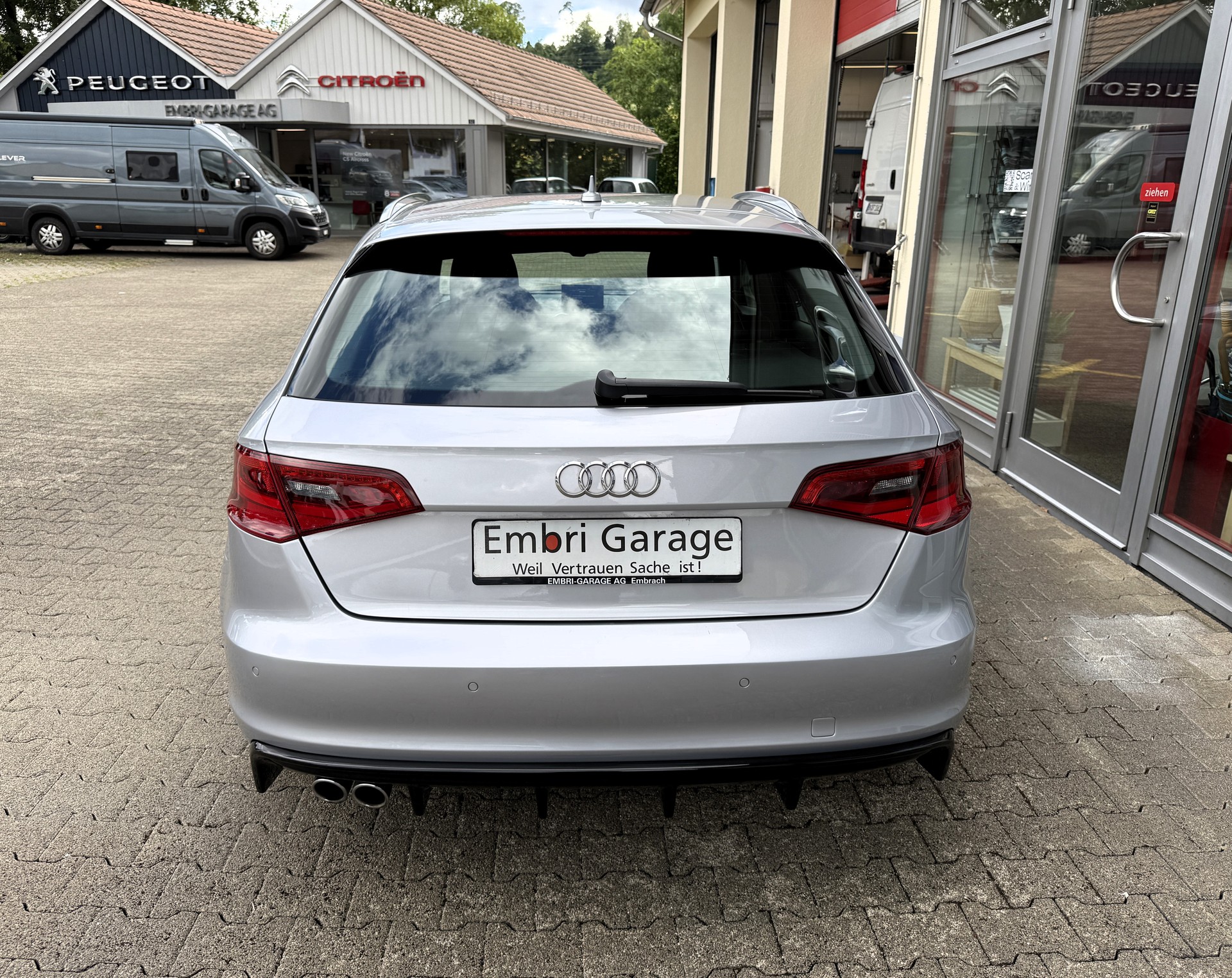 AUDI A3 Sportback 2.0 TDI Ambition S-tronic-image-6
