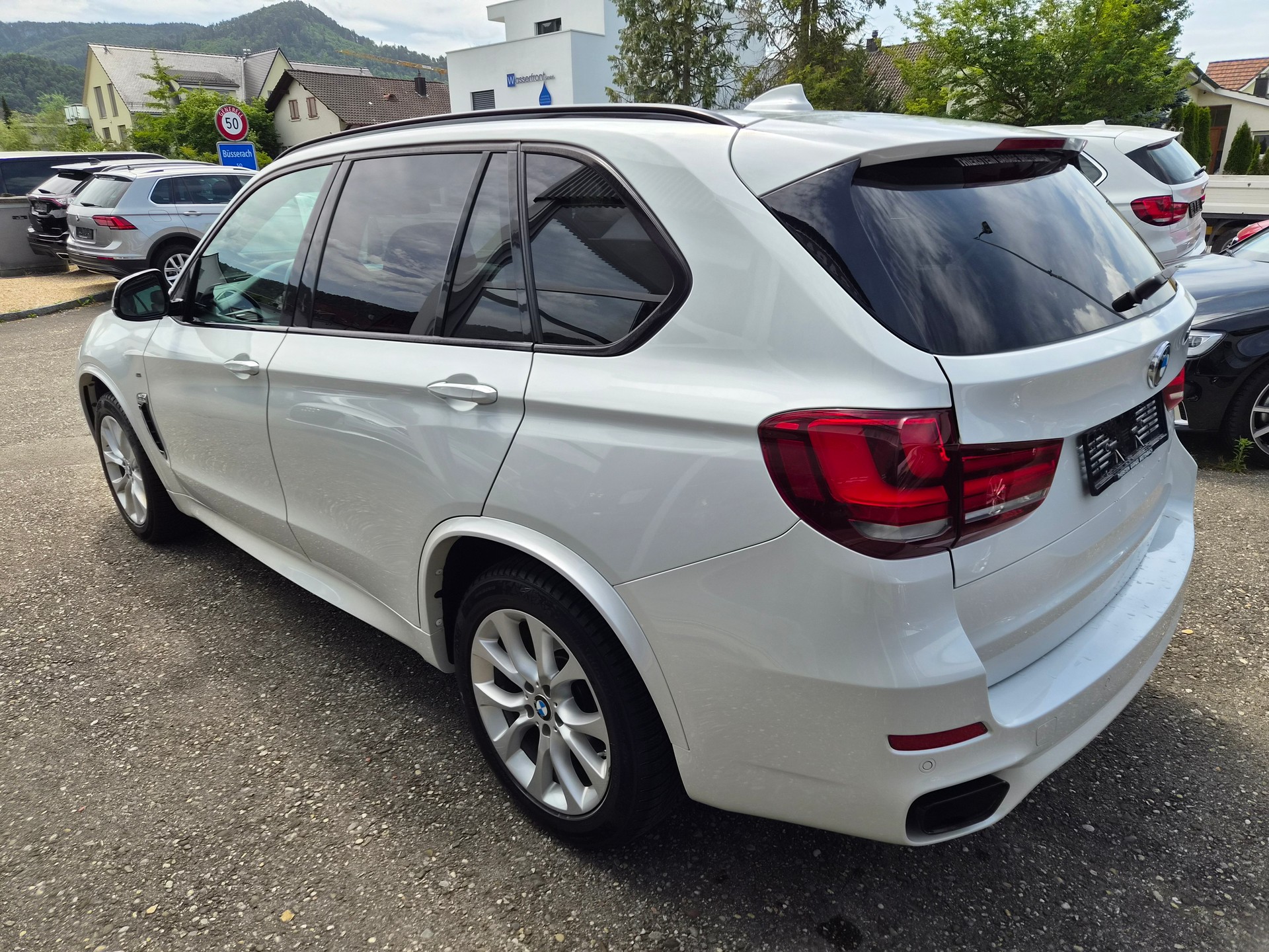 BMW X5 xDrive M50d Steptronic-image-3