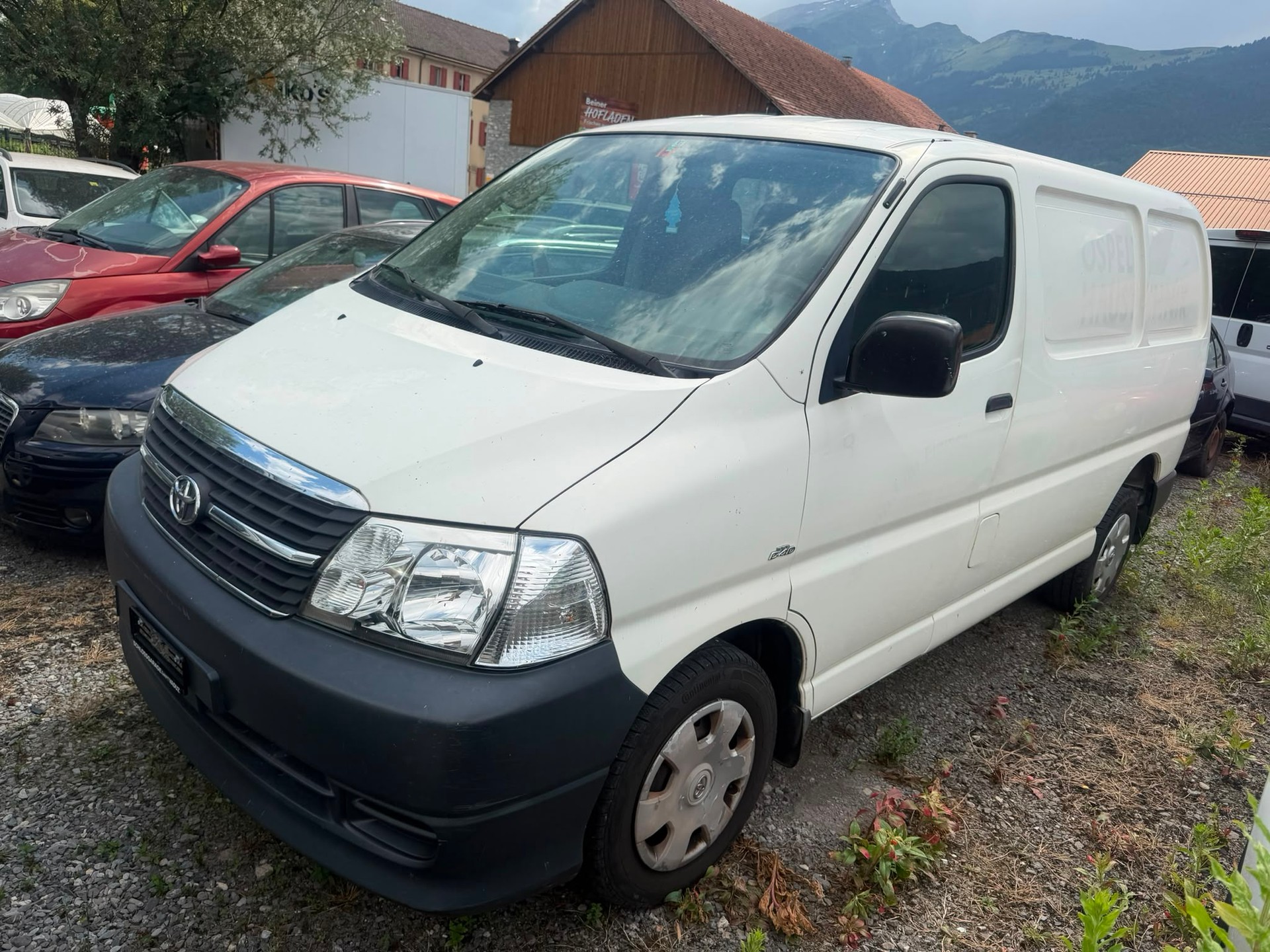 TOYOTA Hiace D-4D Van SWB-image-0
