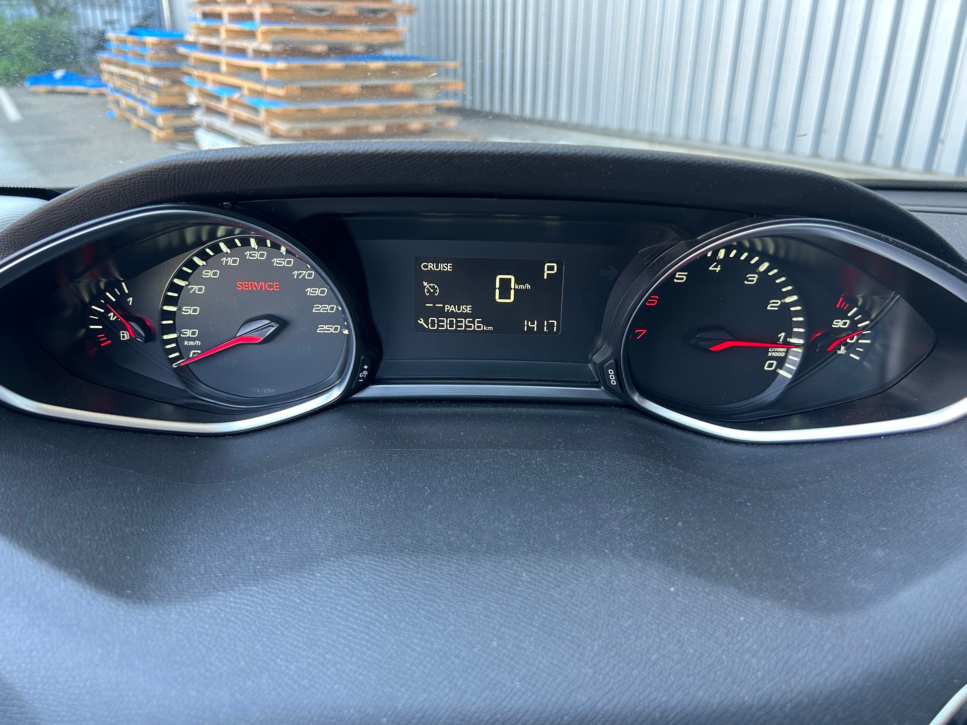 PEUGEOT 308 1.2 THP Style Automatic-image-9