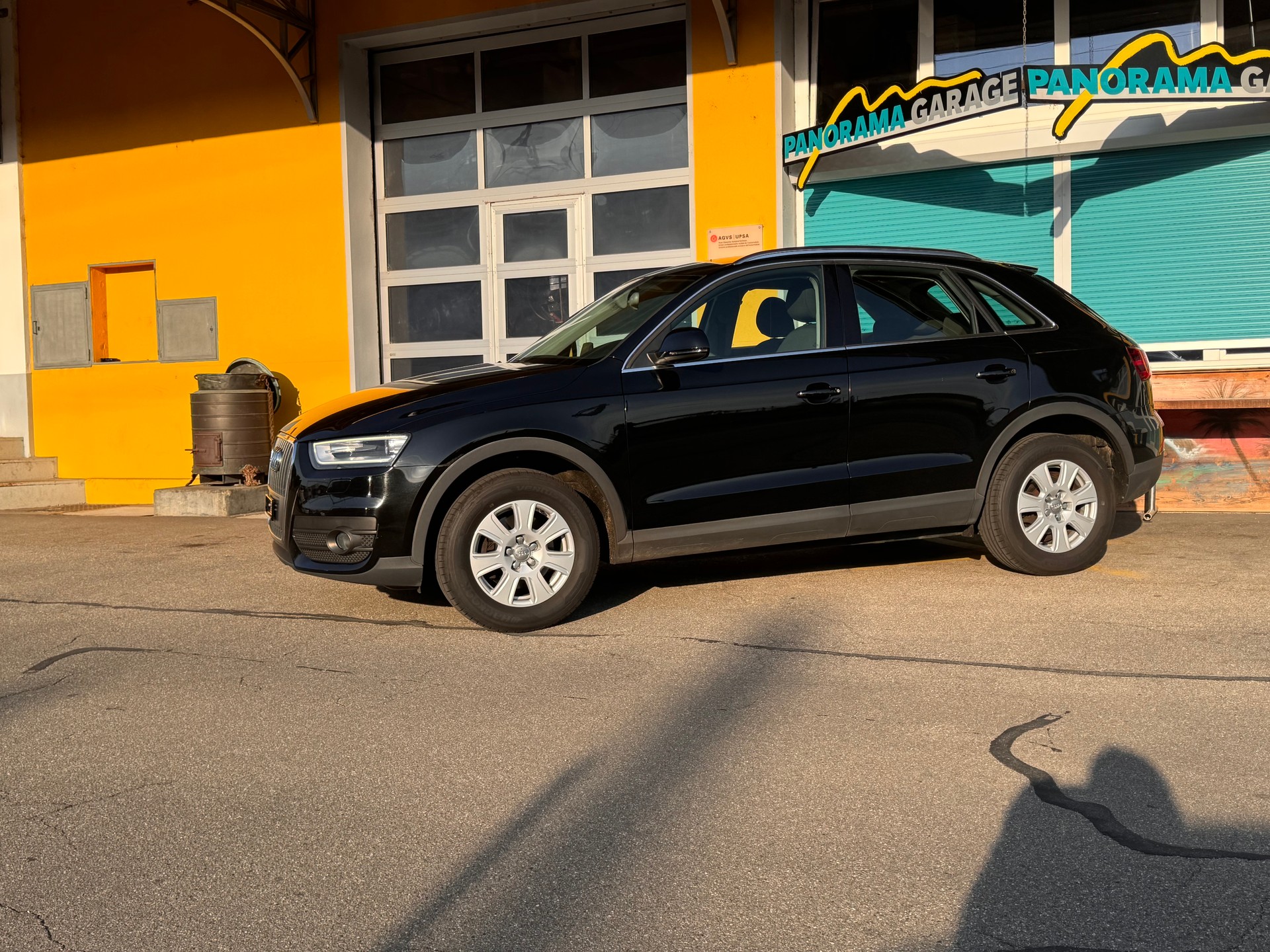 AUDI Q3 2.0 TDI quattro S-tronic-image-1