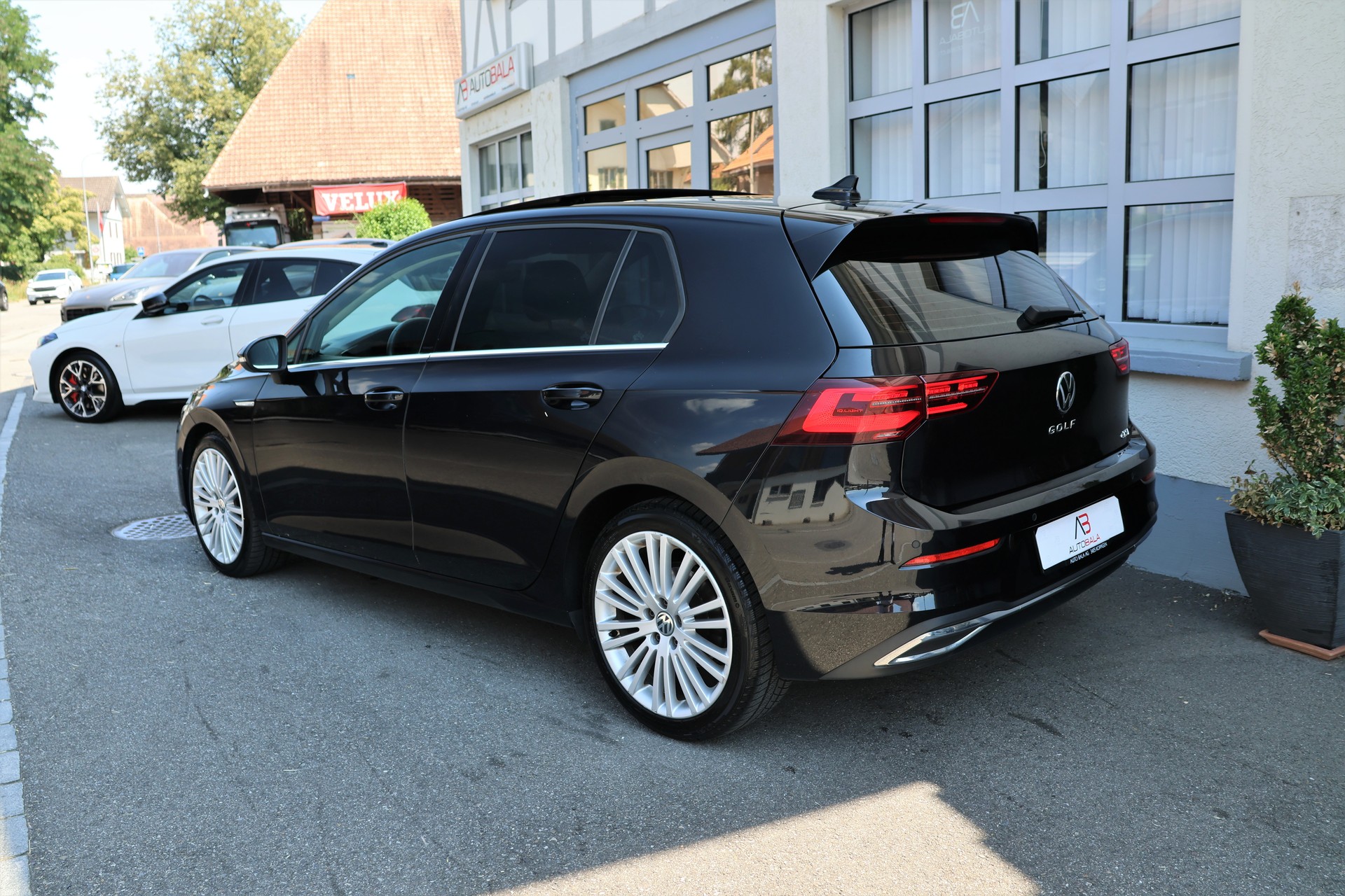 VW Golf 1.5 eTSI mHEV ACT First Edition DSG-image-6