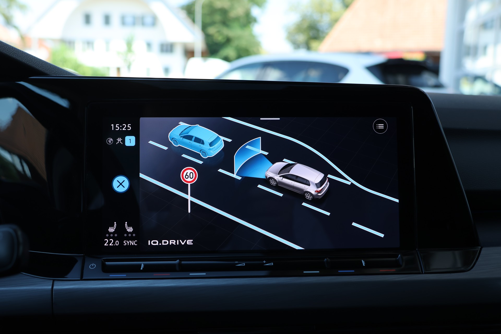VW Golf 1.5 eTSI mHEV ACT First Edition DSG-image-23