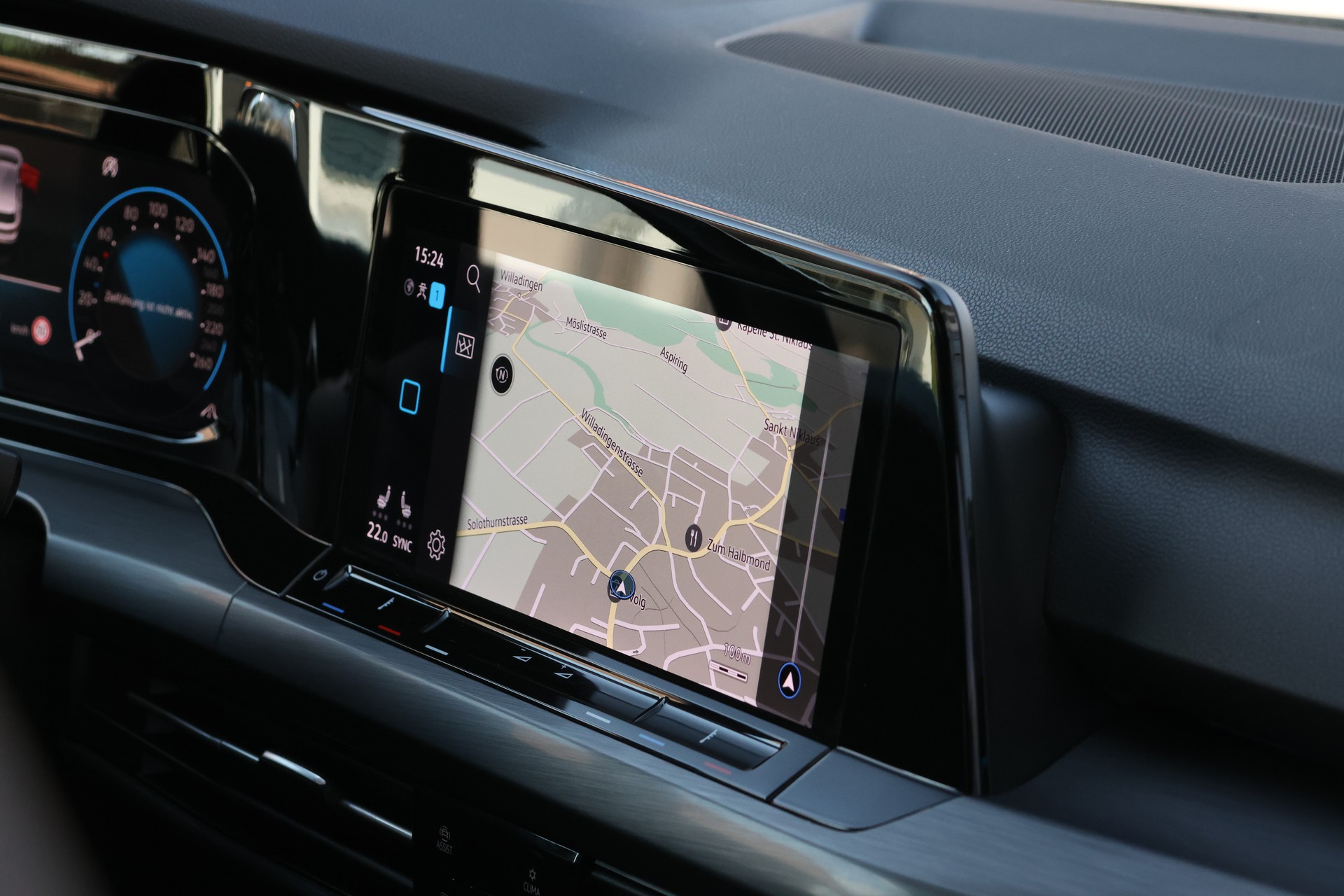 VW Golf 1.5 eTSI mHEV ACT First Edition DSG-image-20