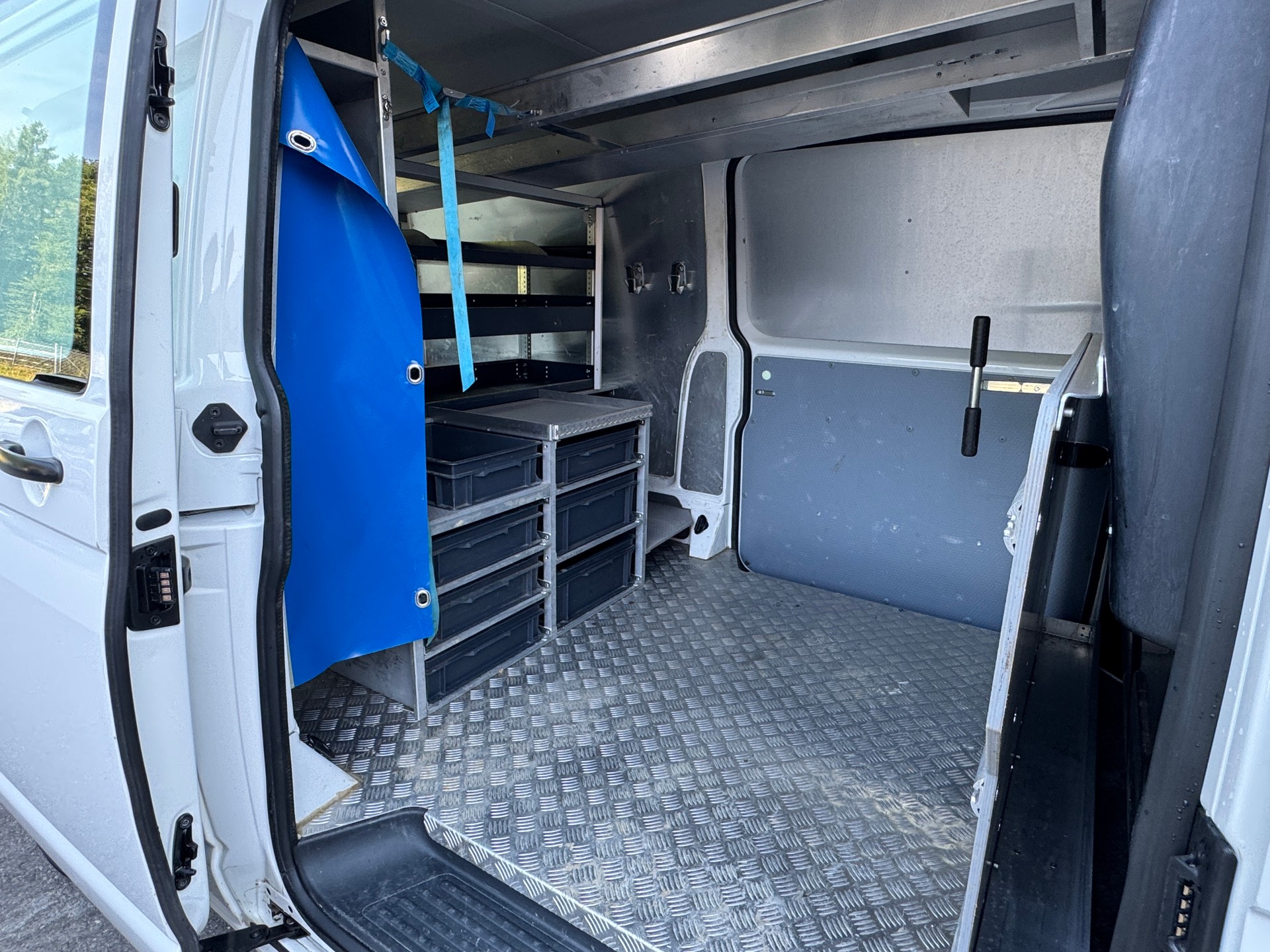VW T6.1 2.0 TDI 4Motion-image-18