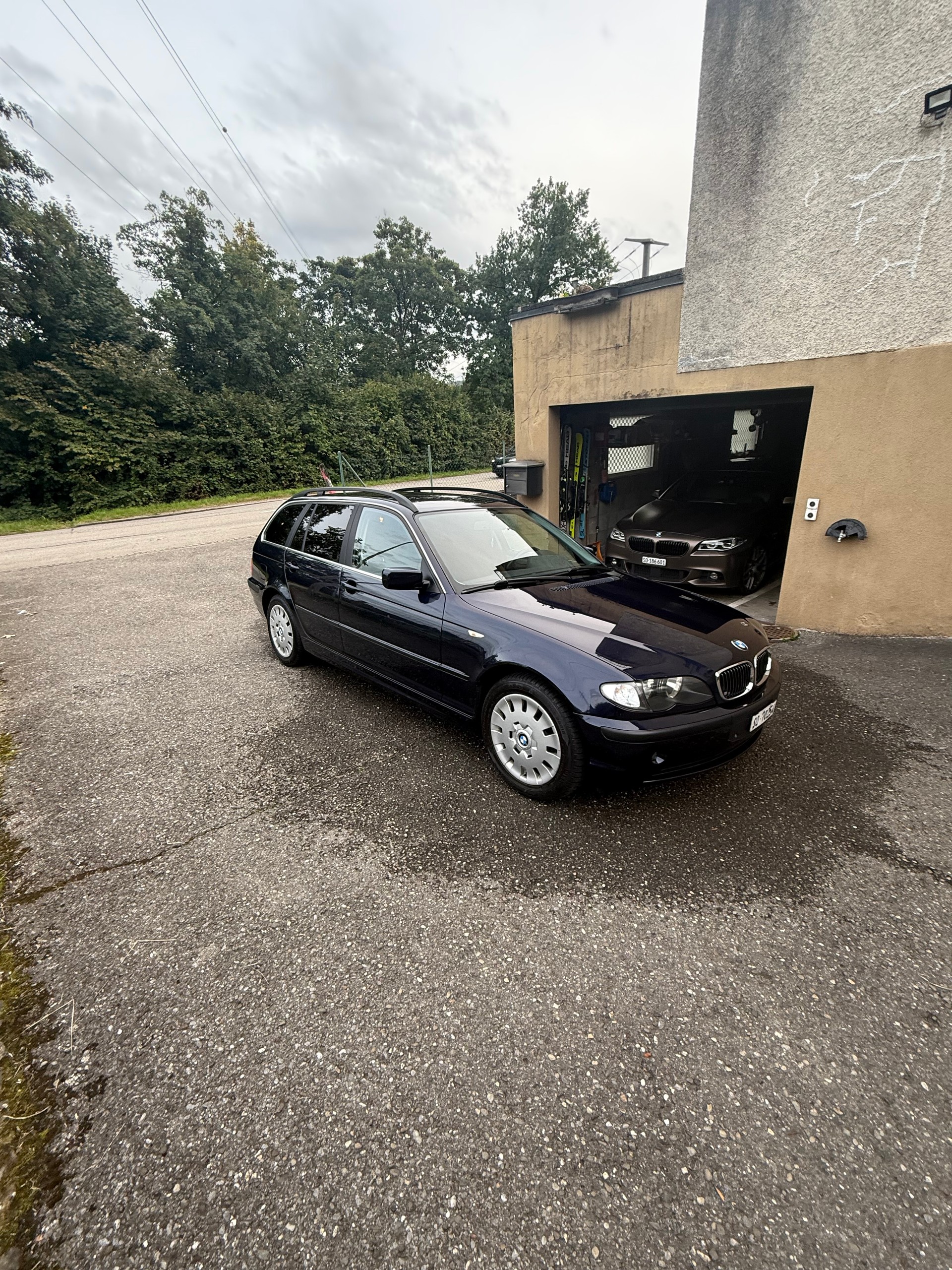 BMW 325-image-1