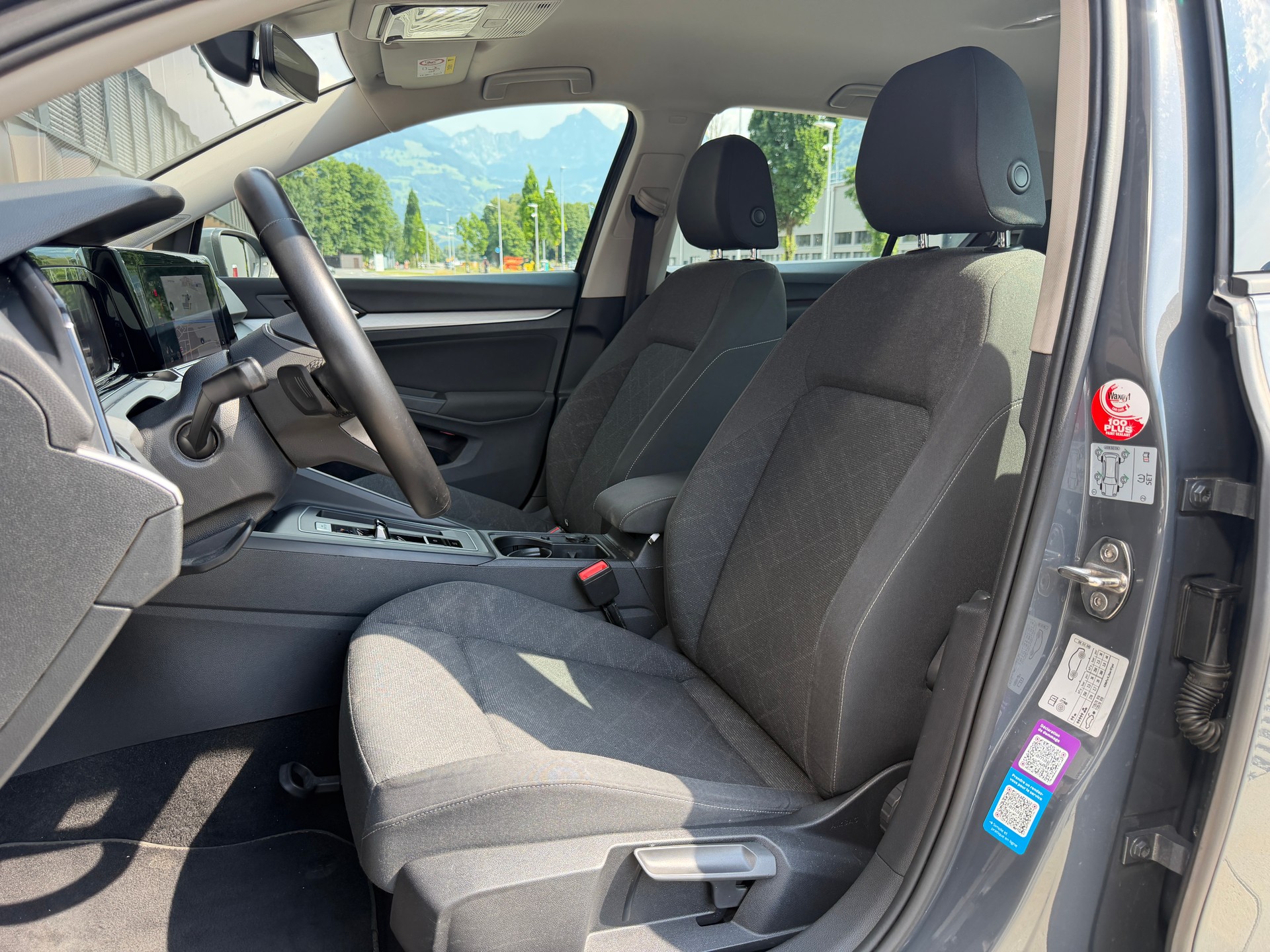 VW Golf 1.0 TSI Life *Assistenzpaket* *Rückfahrkamera*-image-14