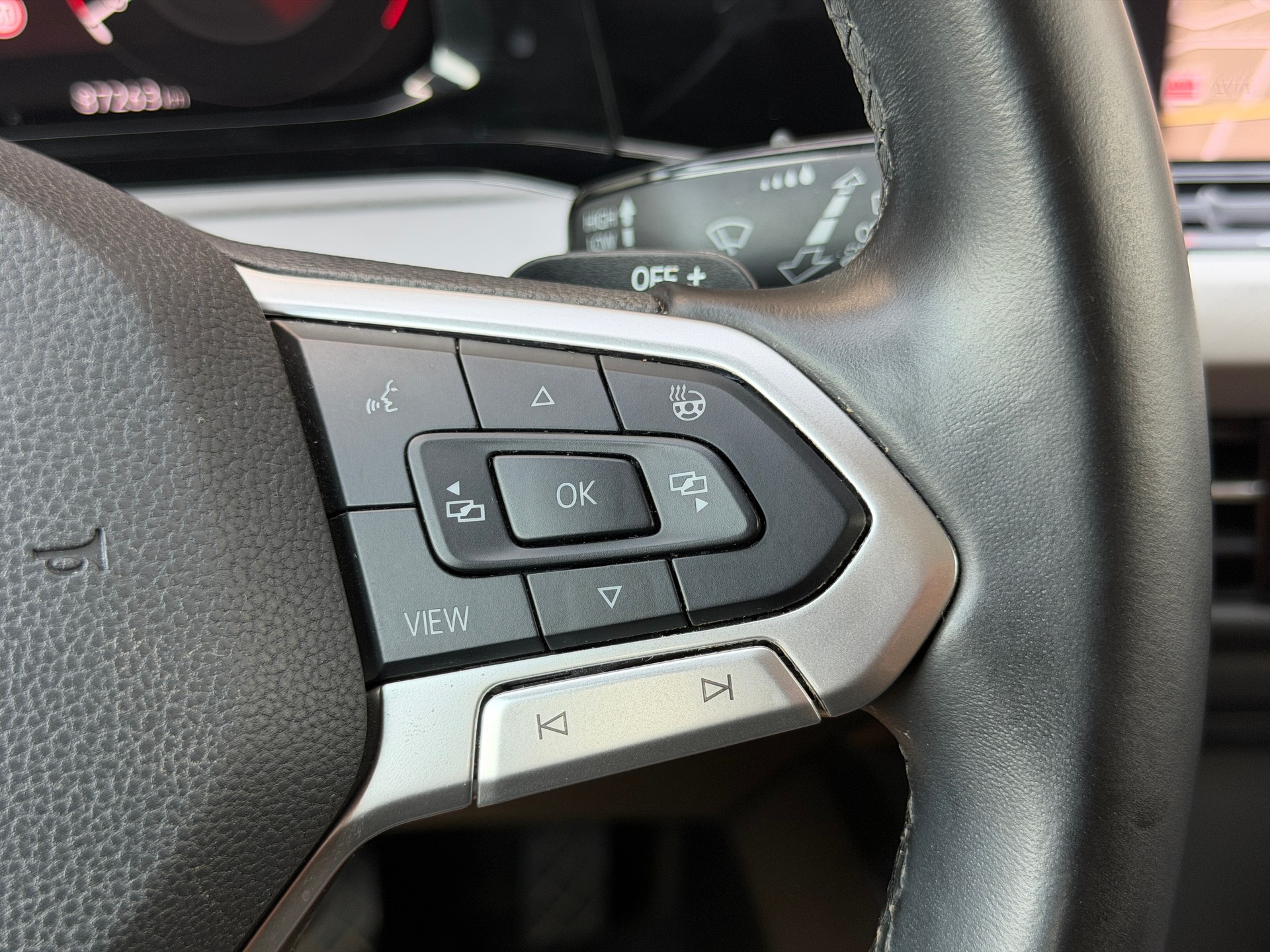 VW Golf 1.0 TSI Life *Assistenzpaket* *Rückfahrkamera*-image-18