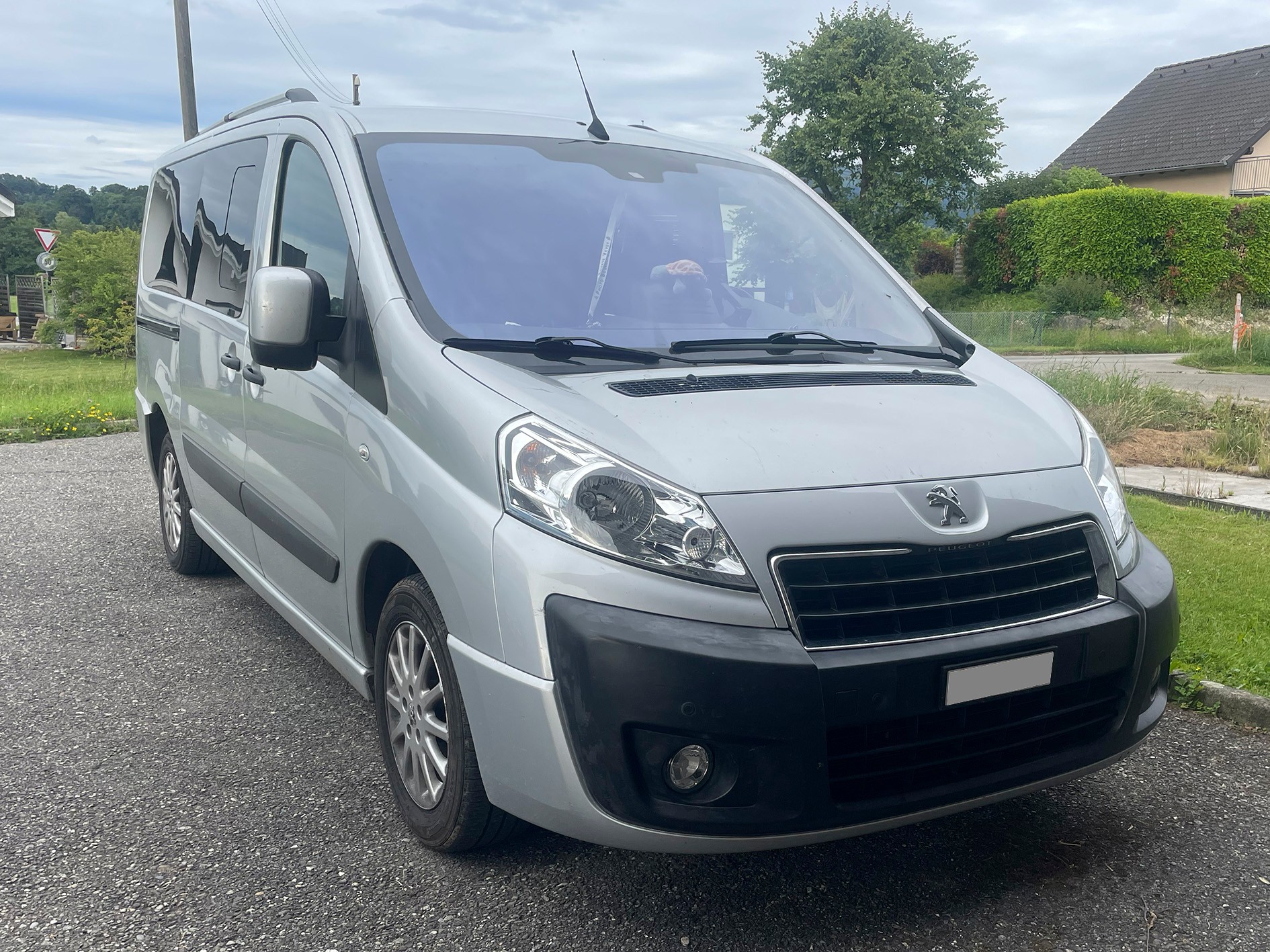 PEUGEOT 2.0 HDI 163 Teepee 8P-image-2