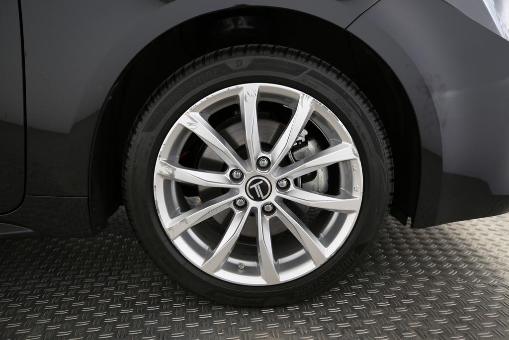 TOYOTA Corolla Touring Sports 2.0 HSD Trend-image-11