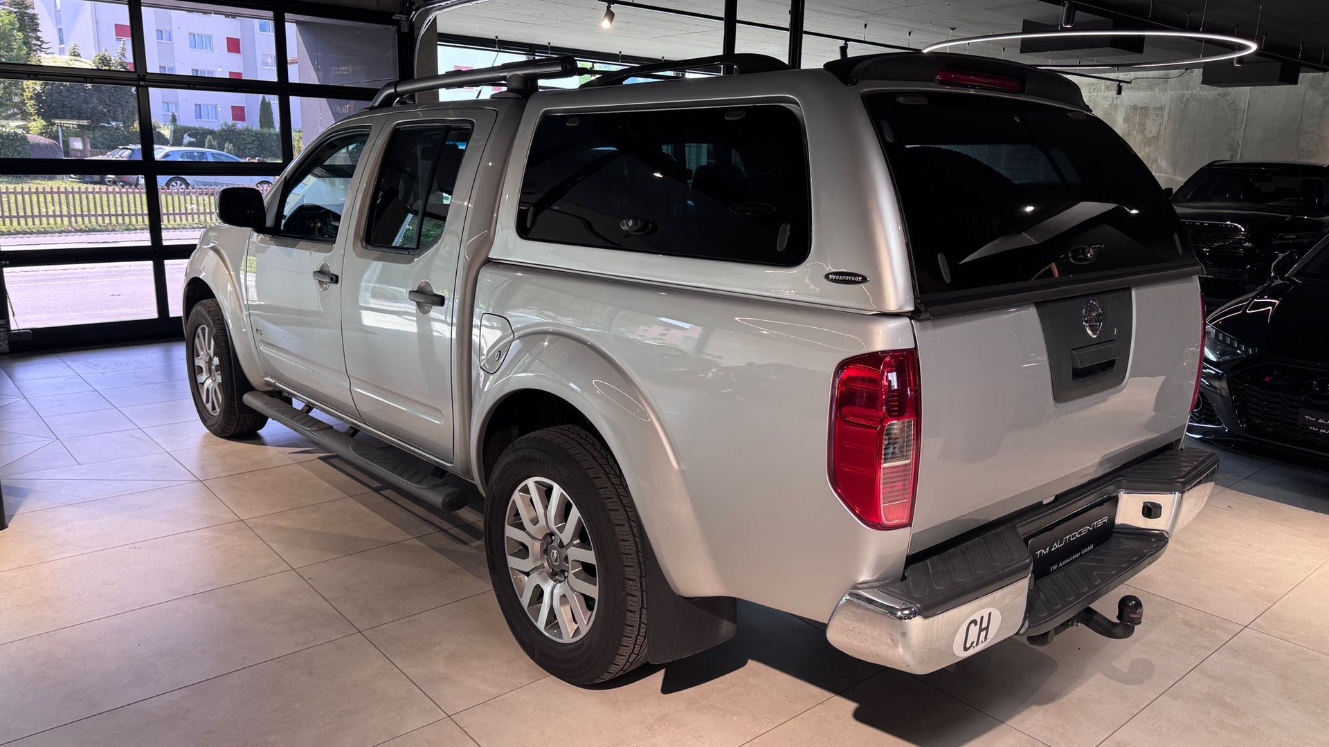 NISSAN Navara V6 Double Cab LE EVO 3.0 dCi 4WD Automat-image-3