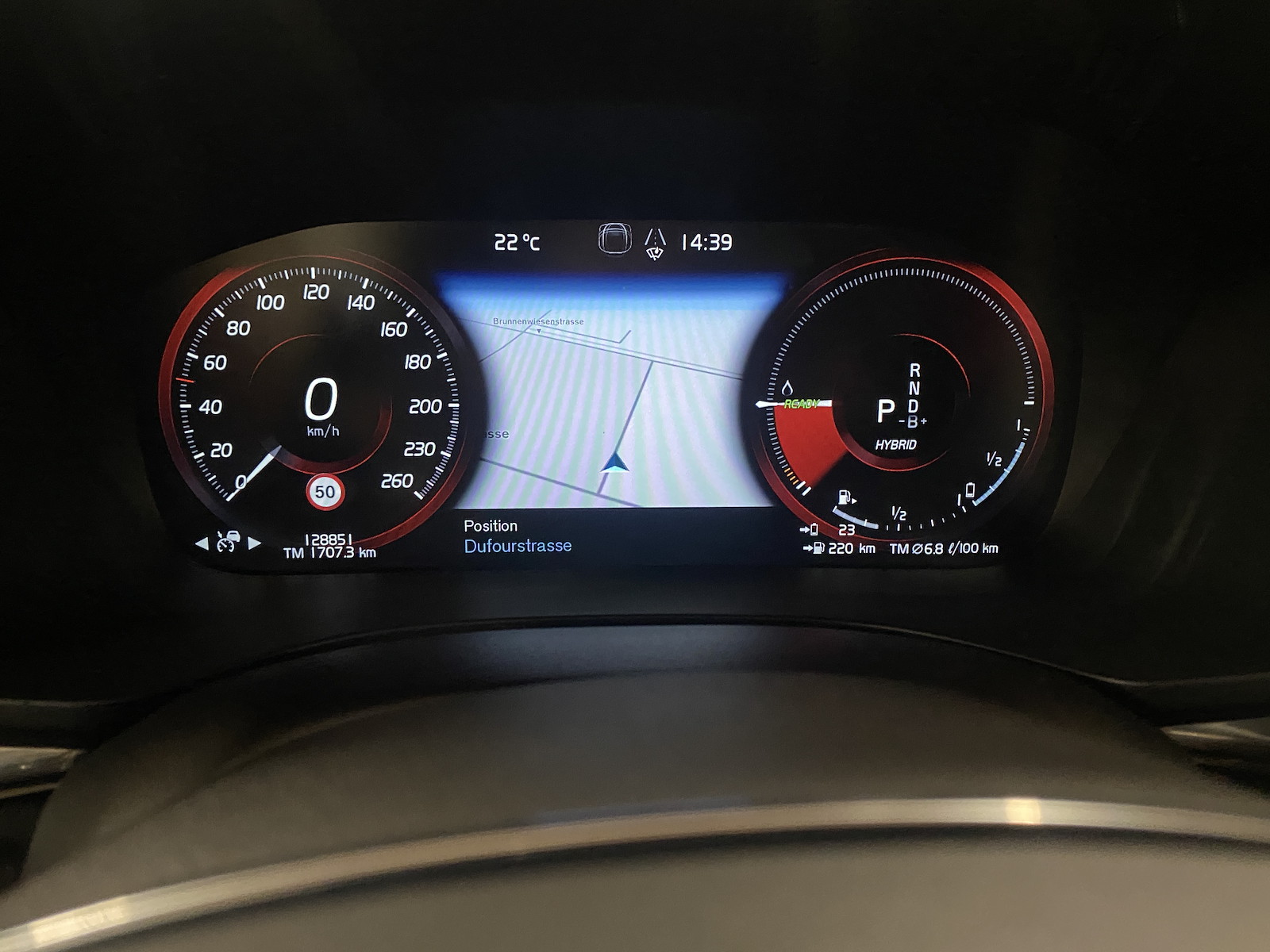 VOLVO XC60 2.0 T8 TE Polestar eAWD-image-9