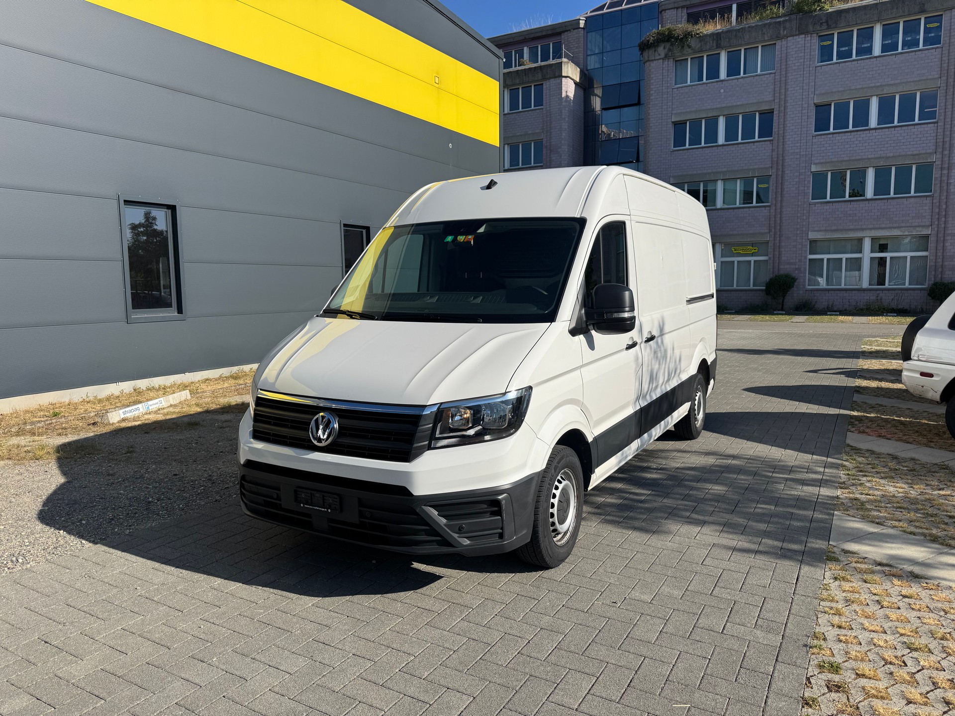 VW Crafter 35 2.0 BiTDI L3-image-0