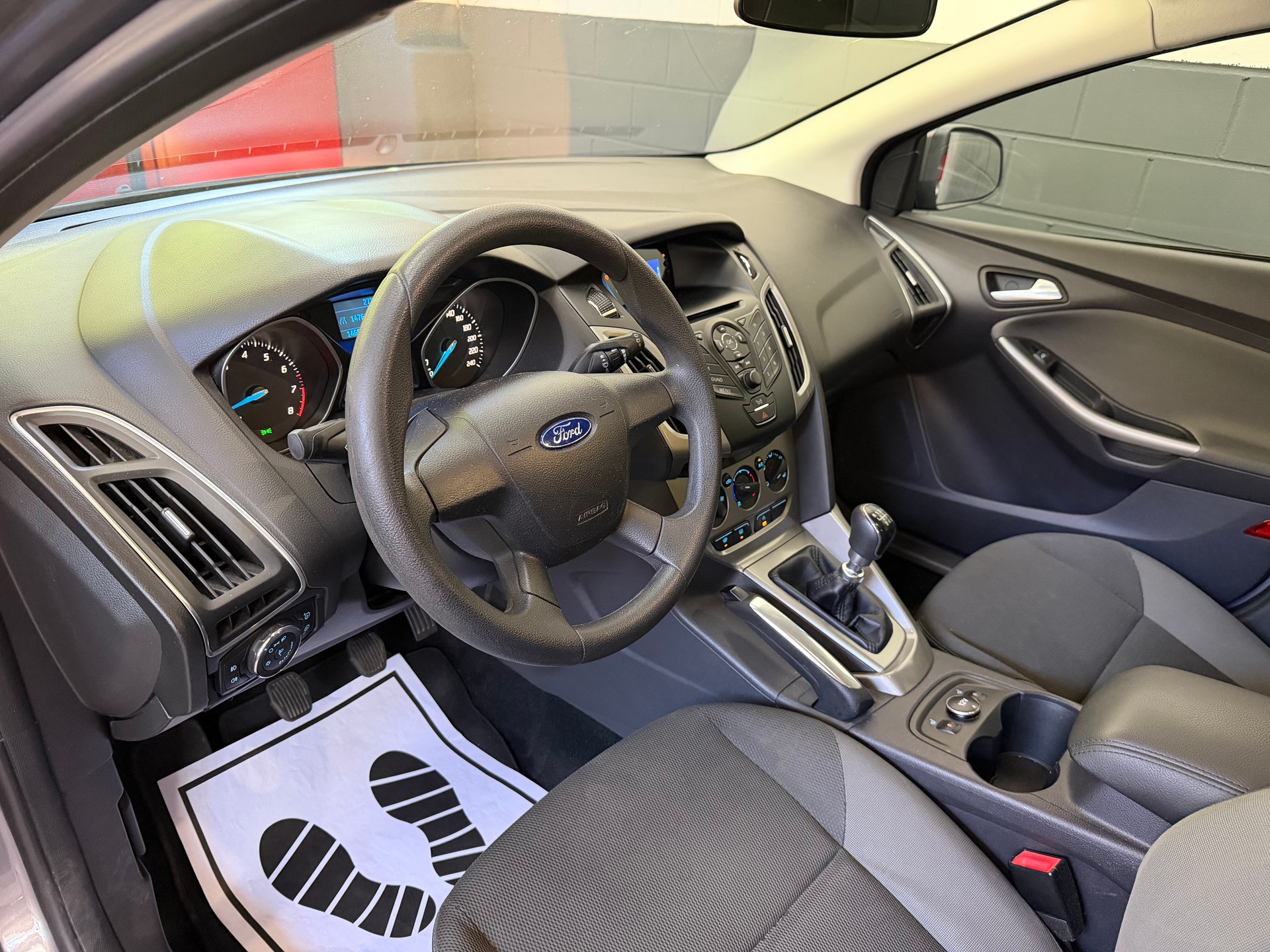 FORD Focus 1.6 SCTi Carving //NEU AB MFK!-image-9
