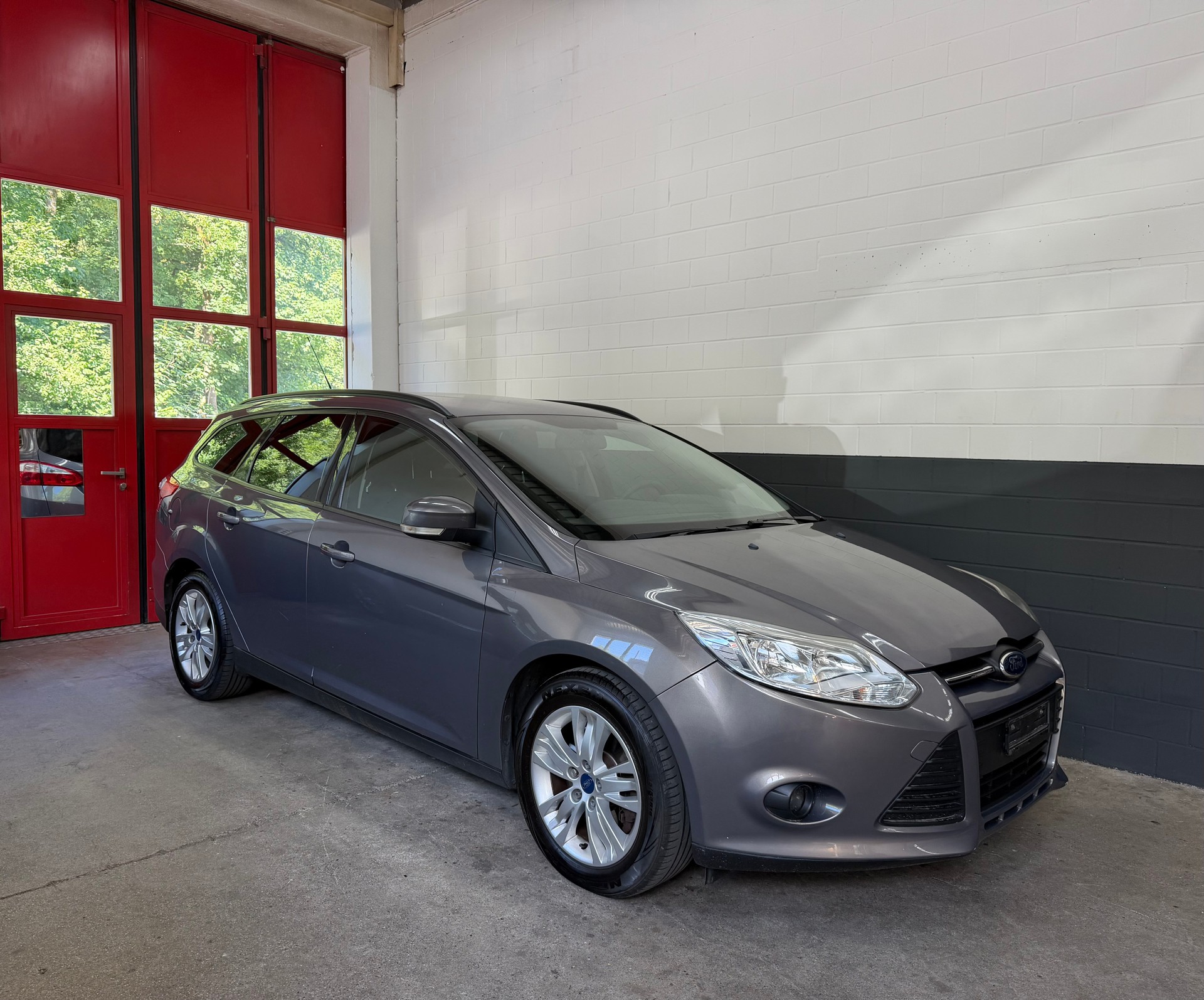 FORD Focus 1.6 SCTi Carving //NEU AB MFK!-image-0