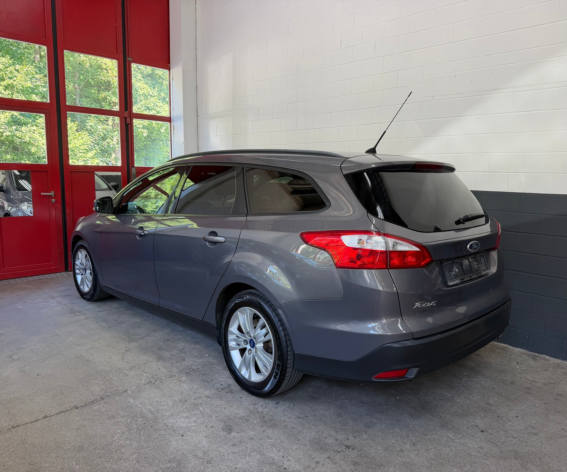 FORD Focus 1.6 SCTi Carving //NEU AB MFK!-image-5