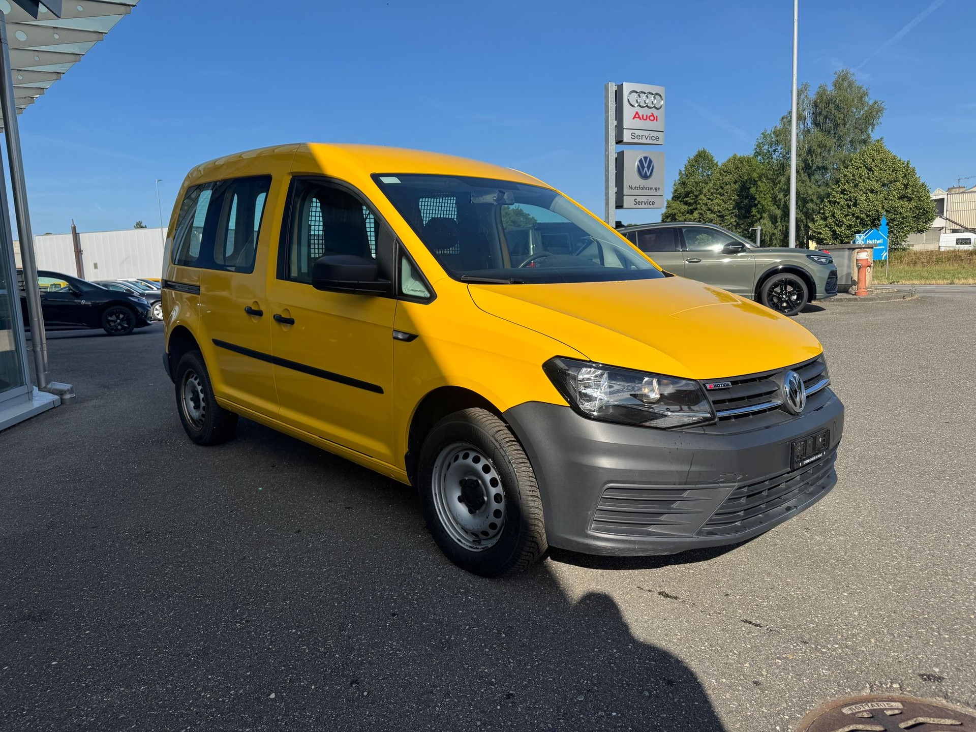 VW Caddy 2.0TDI 4Motion BlueMotion Technology 4x4-image-4