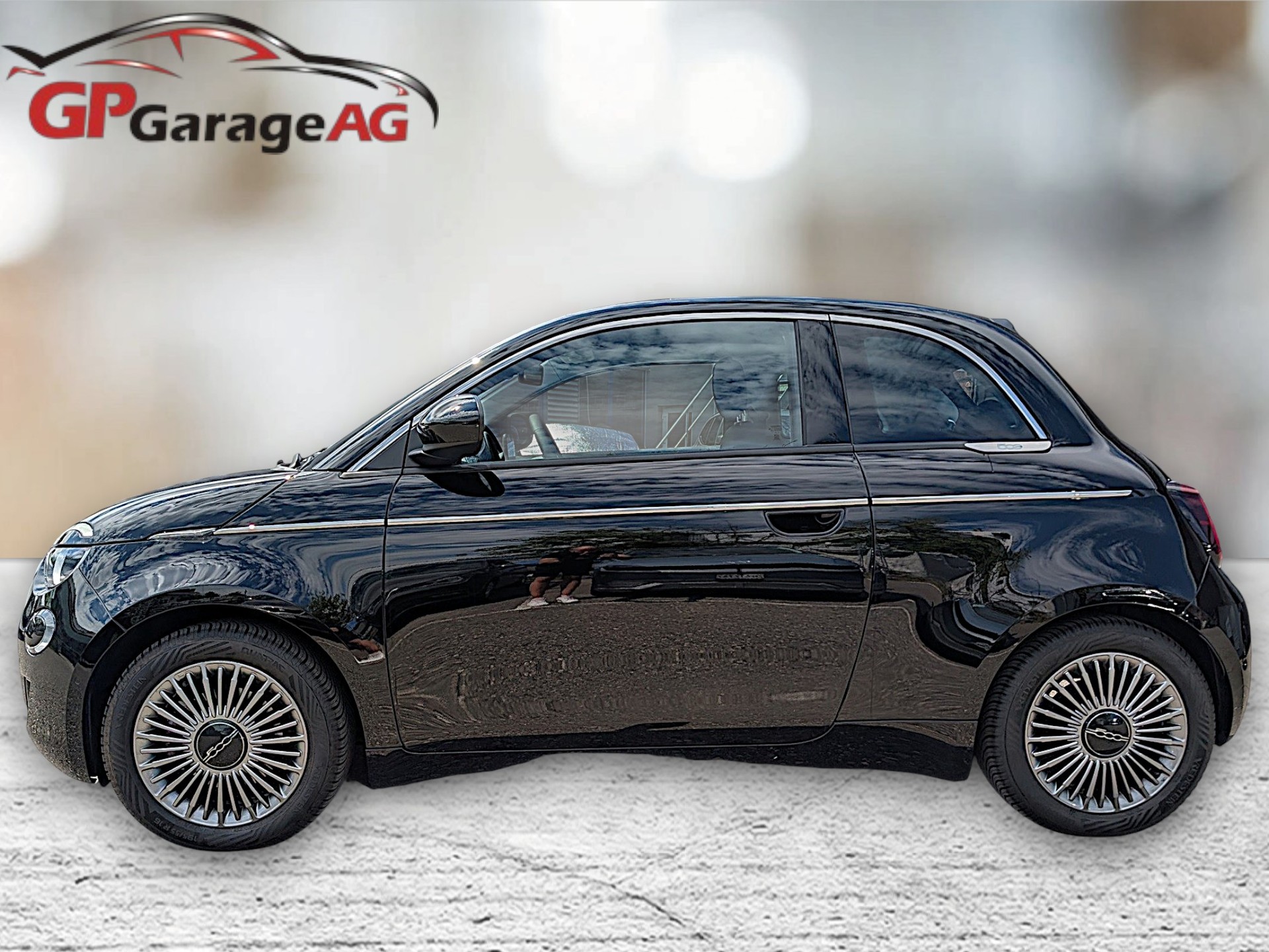 FIAT 500 C electric 87 kW Swiss Edition-image-1