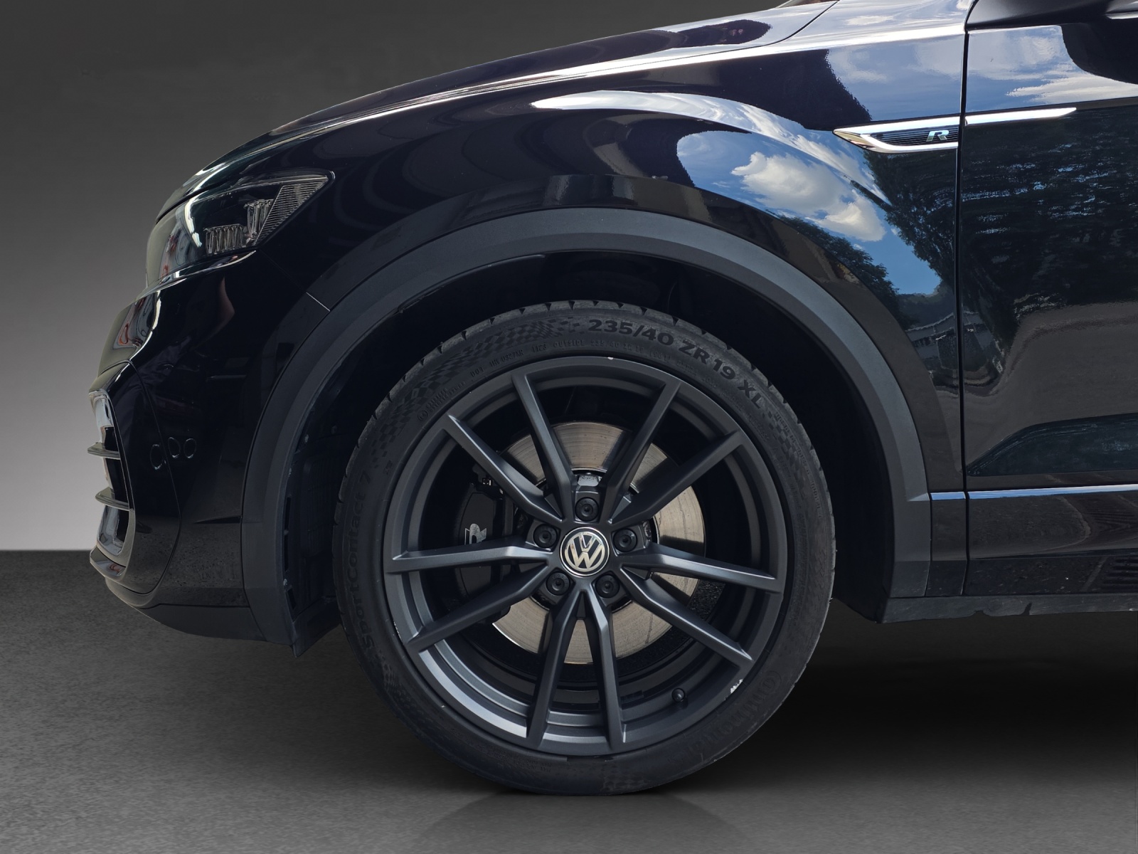 VW T-Roc 2.0 TSI R DSG 4Motion-image-10