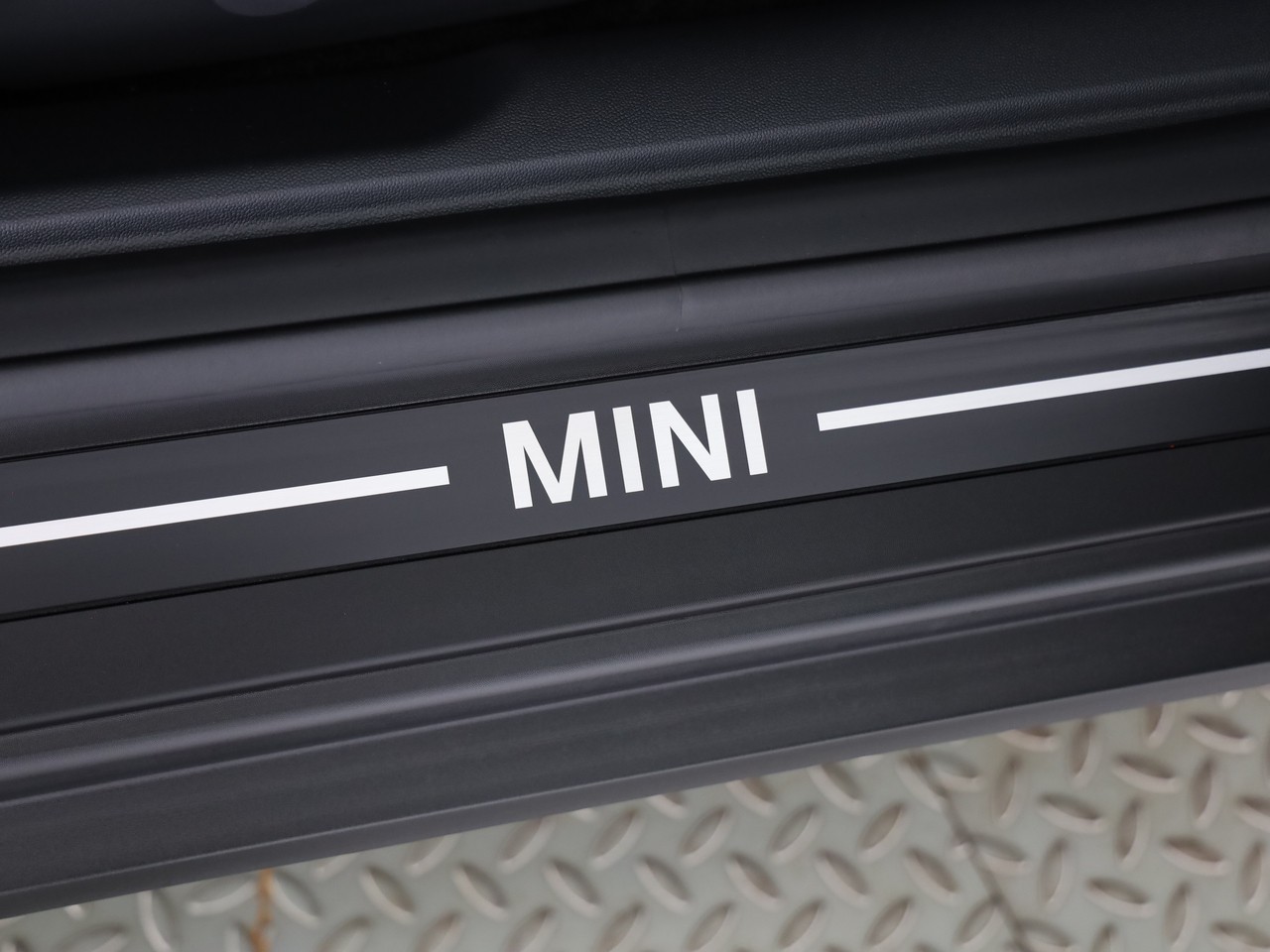 MINI Cooper E-image-12