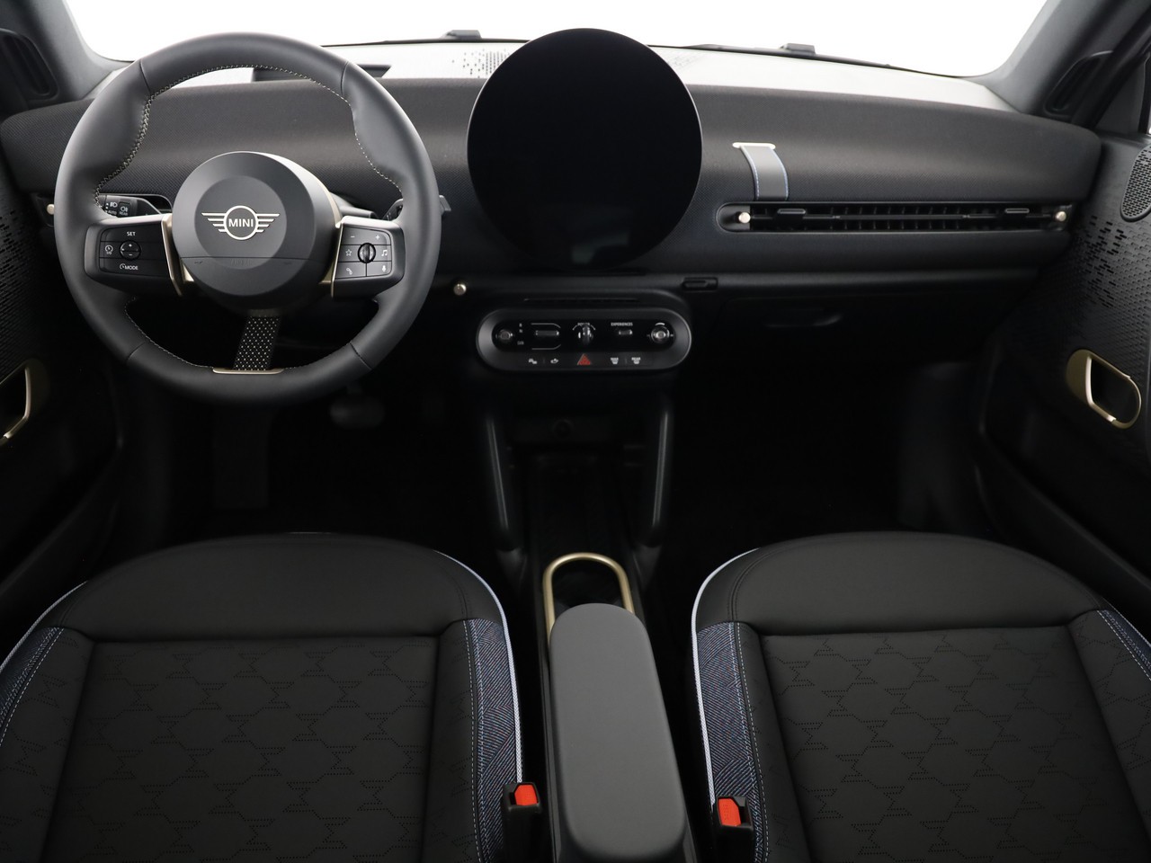 MINI Cooper E-image-15