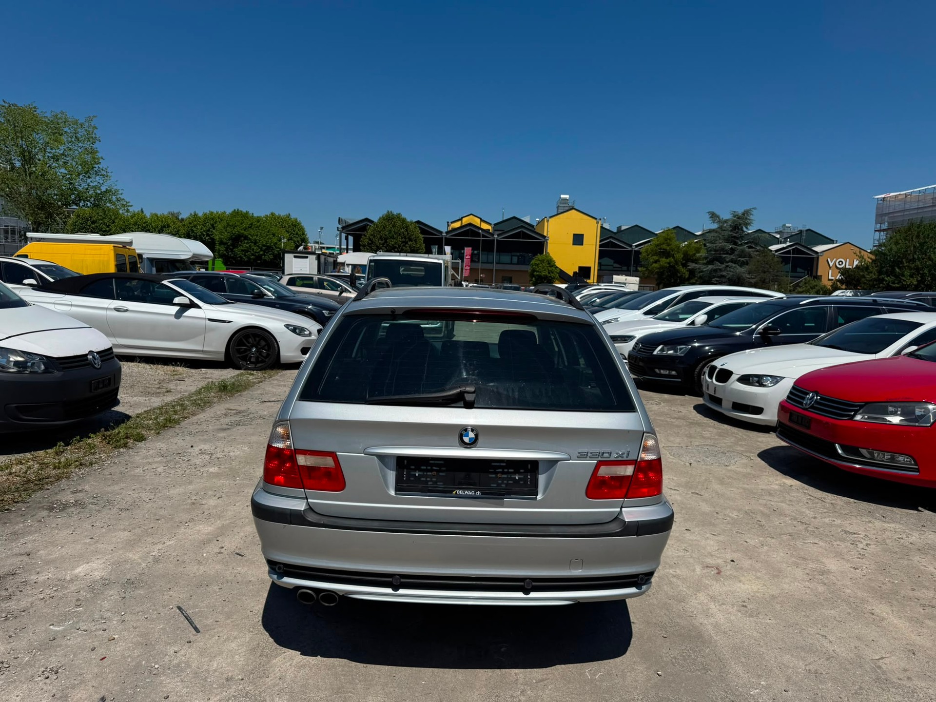 BMW 330xi Touring-image-6