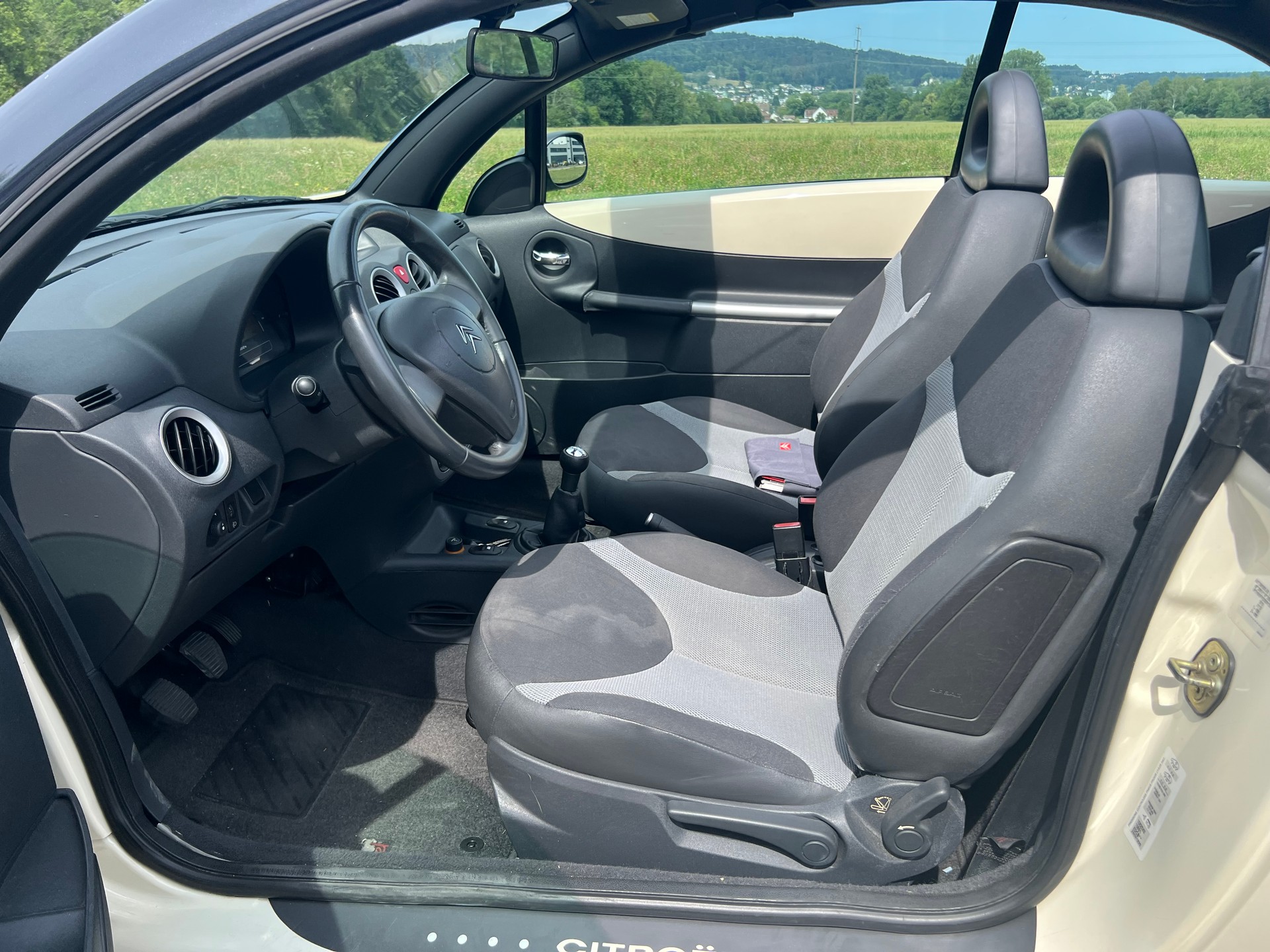 CITROEN C3 Pluriel 1.4i-image-5