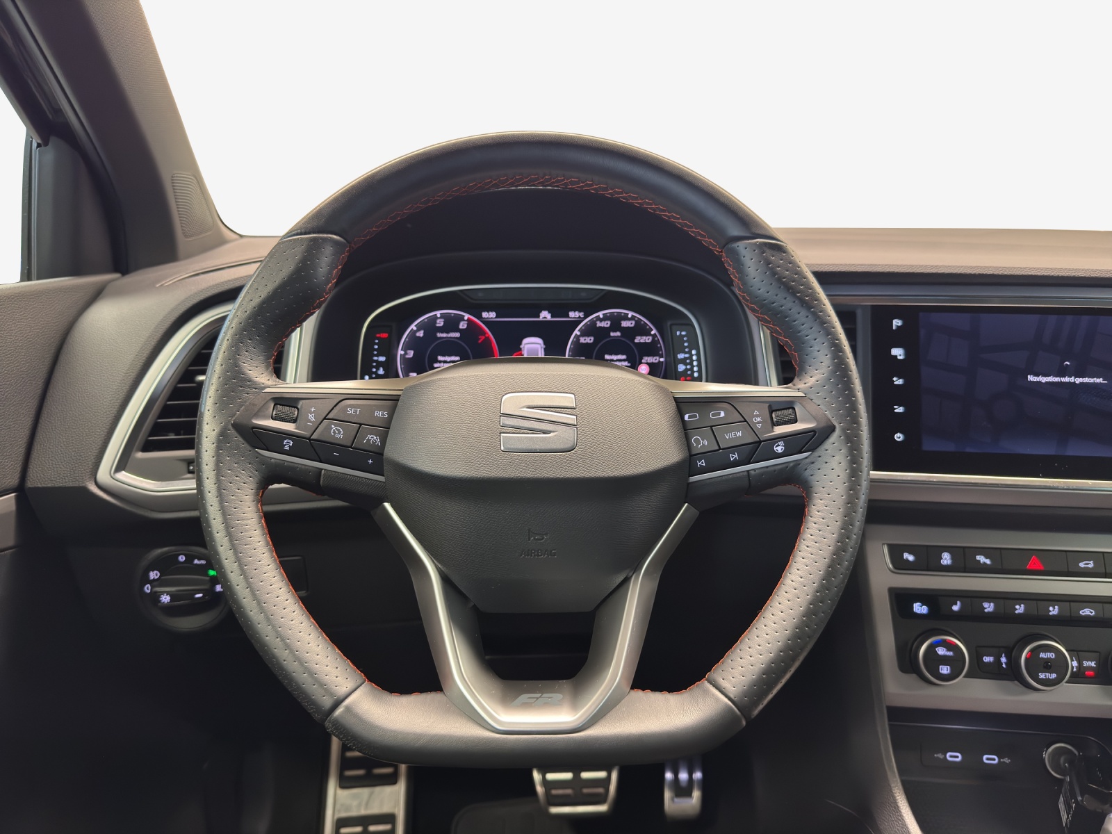 SEAT Ateca 2.0 TSI Hola FR 4Drive DSG-image-9