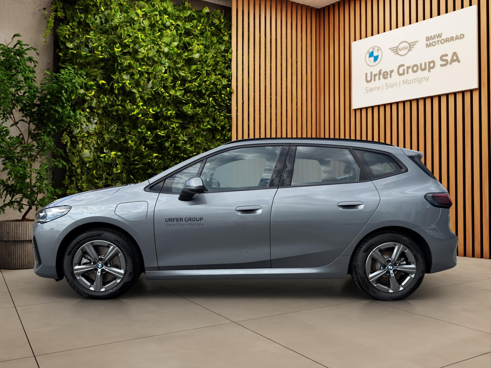 BMW 🆕 230e xDrive Active Tourer M Sport (CH) ⛽ + 🔌-showroom-element-2