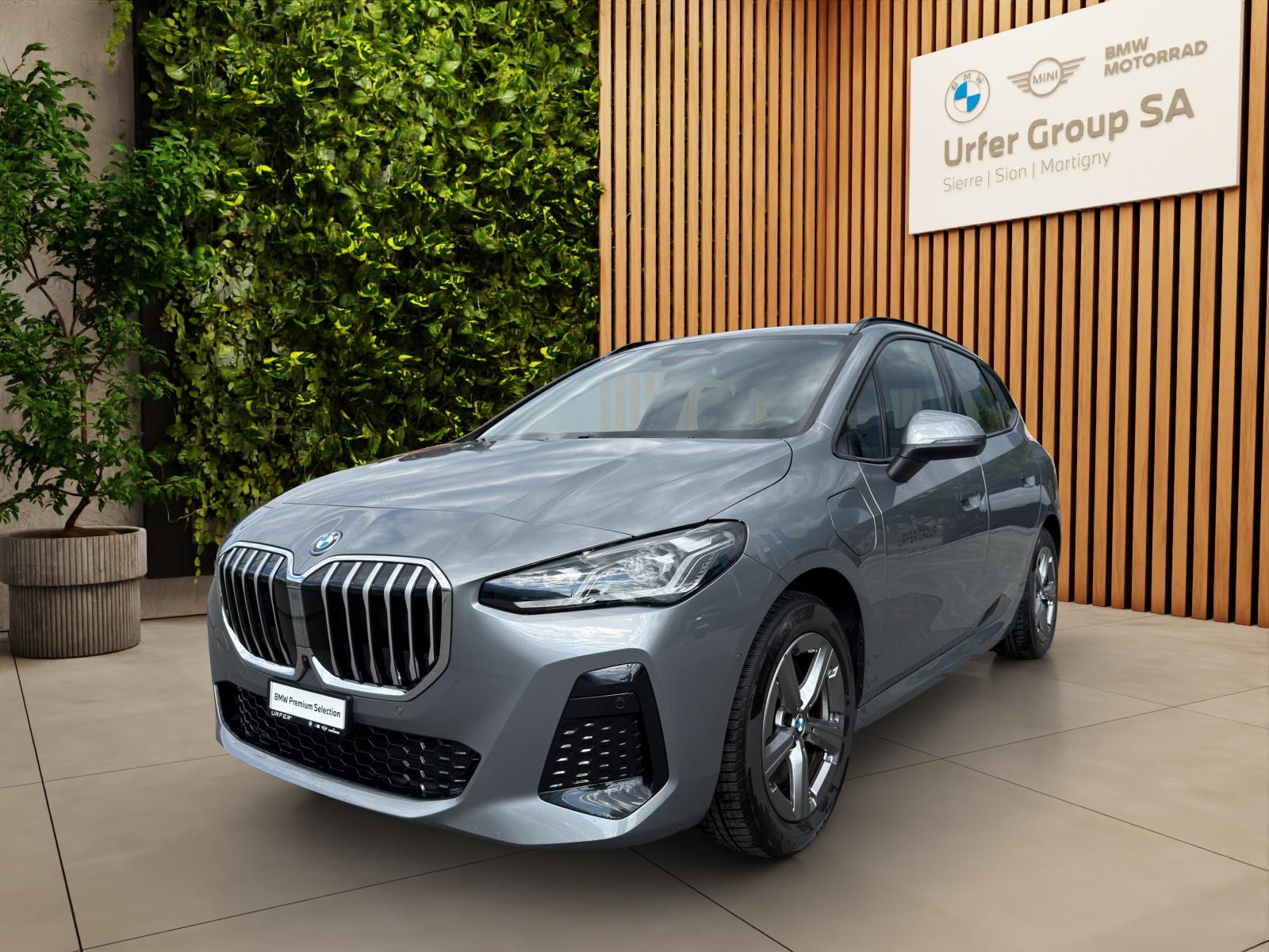 BMW 🆕 230e xDrive Active Tourer M Sport (CH) ⛽ + 🔌