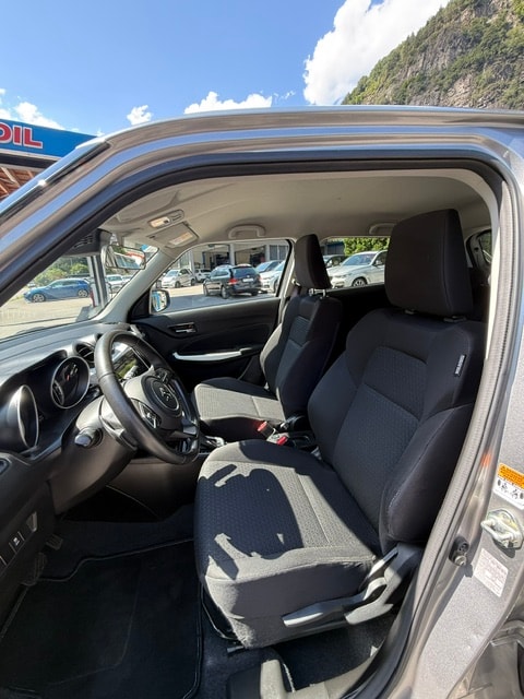 SUZUKI Swift 1.0 12V Compact Top Automatic-image-10