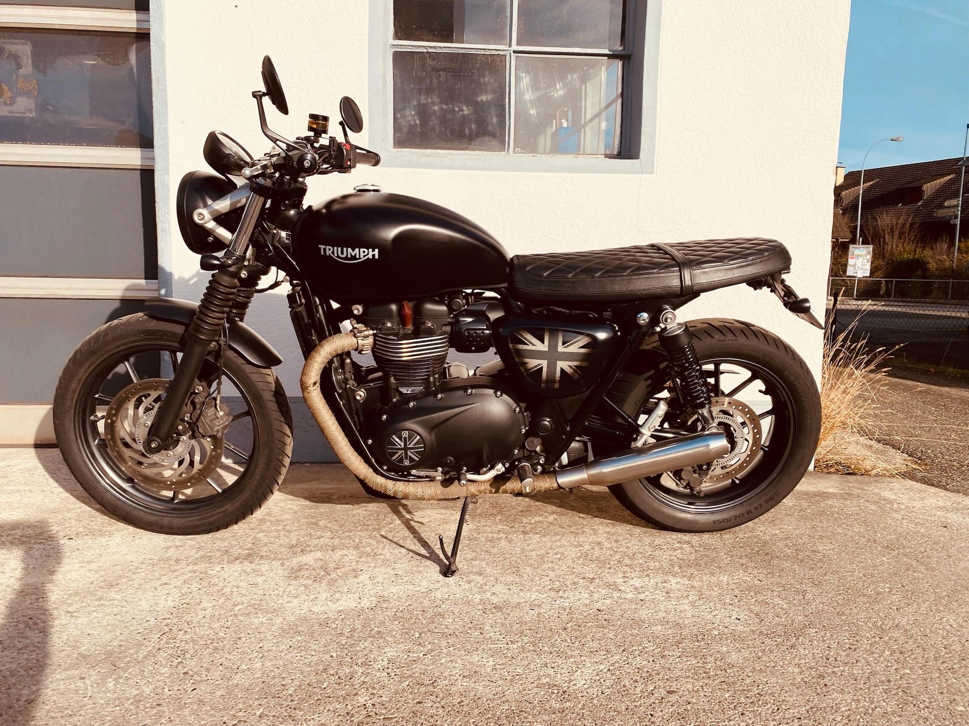 TRIUMPH Street Twin 900 i-image-6