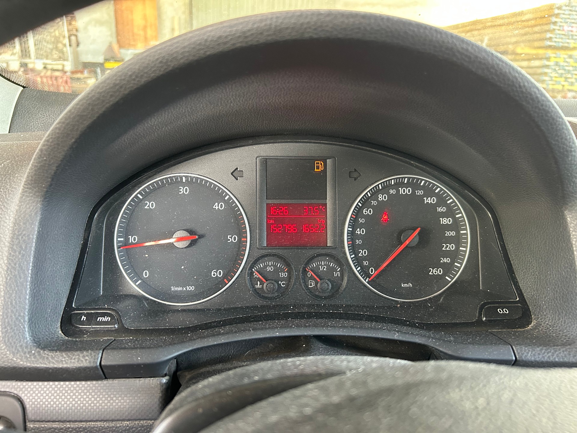VW Golf 1.9 TDI Trend Edition 4Motion-image-6